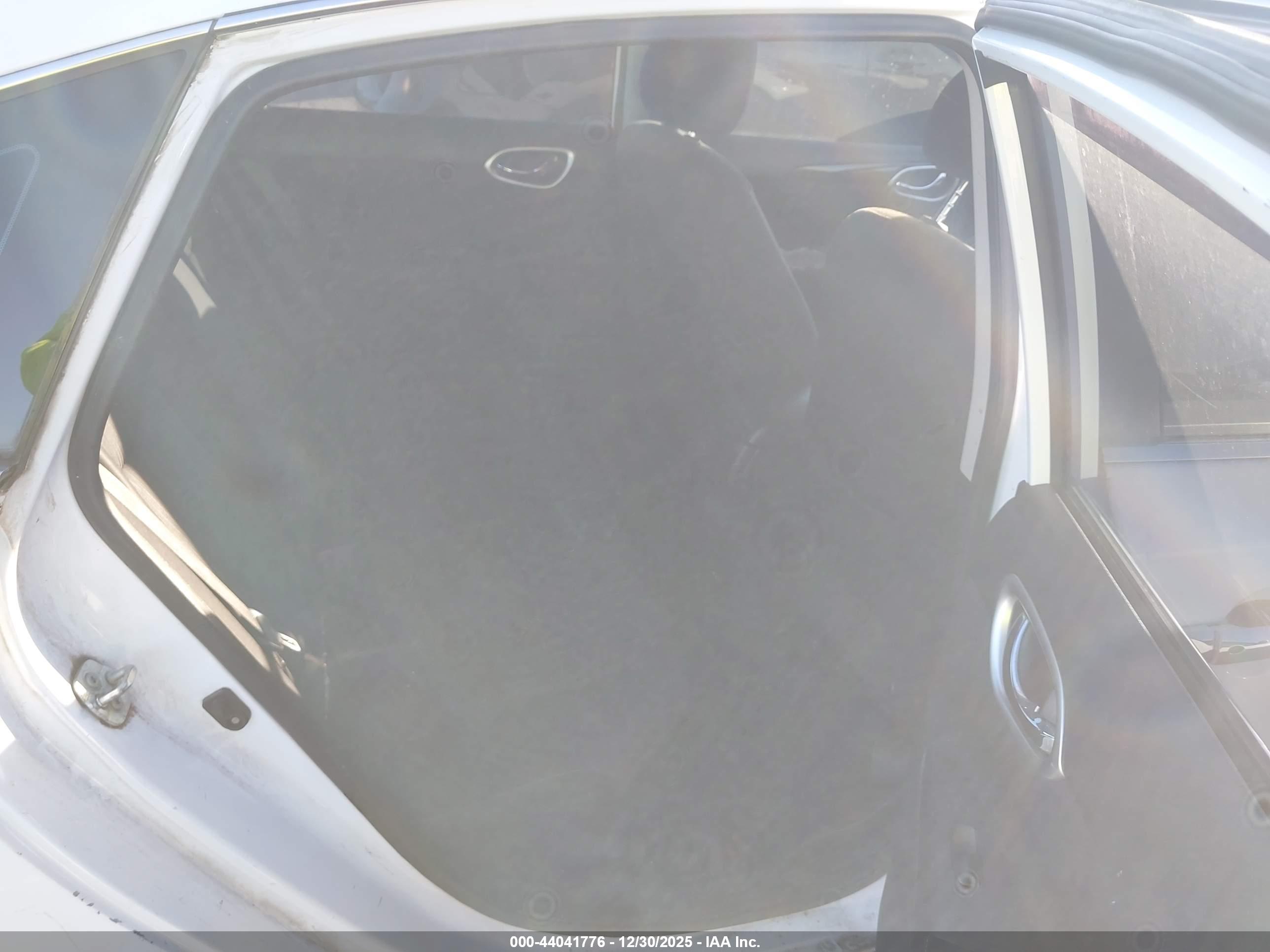 NISSAN SENTRA image 8