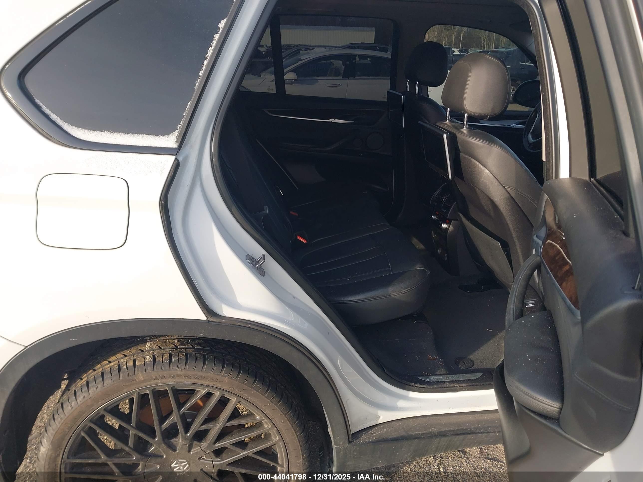 BMW X5 image 8