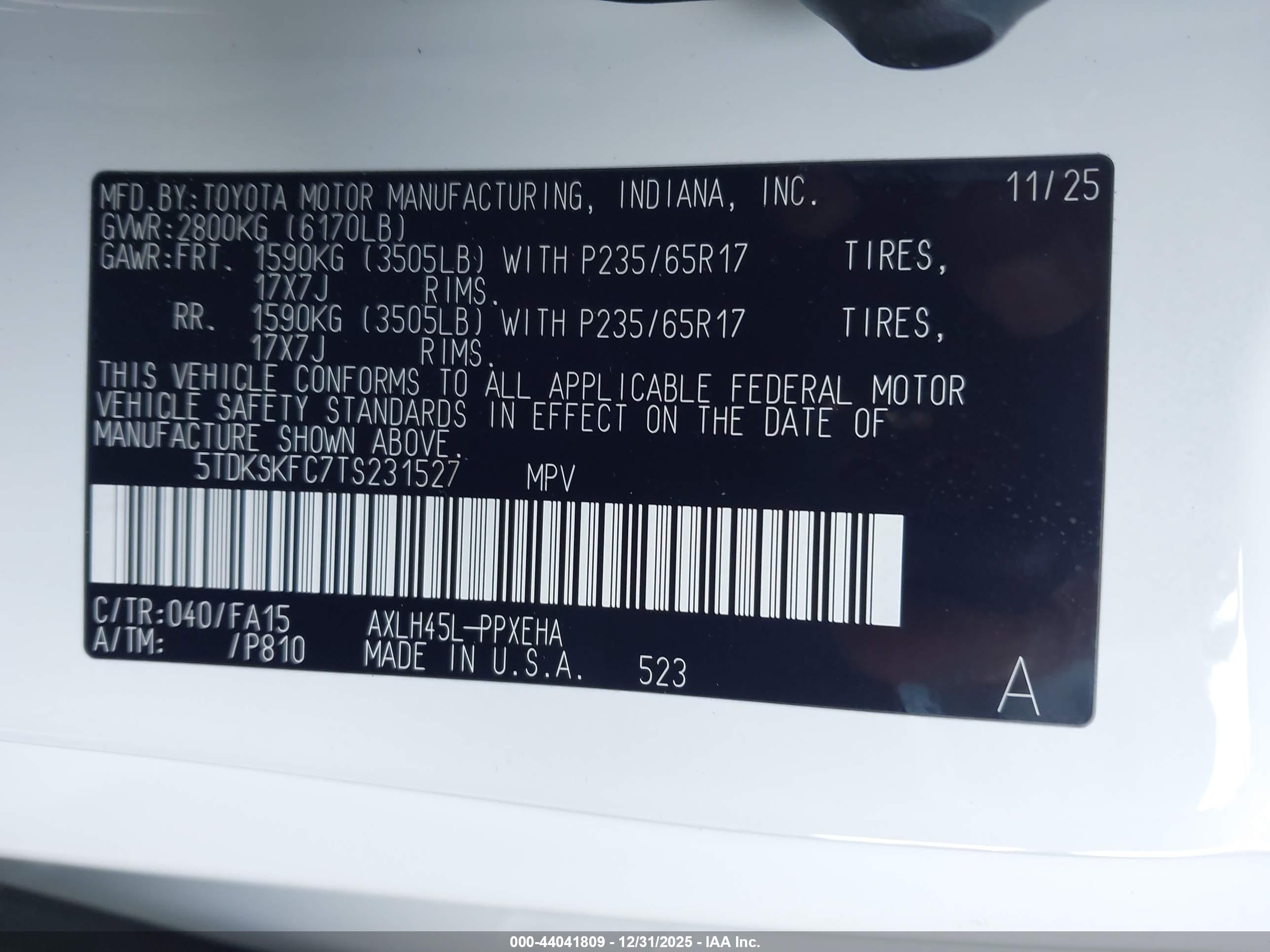 TOYOTA SIENNA image 9
