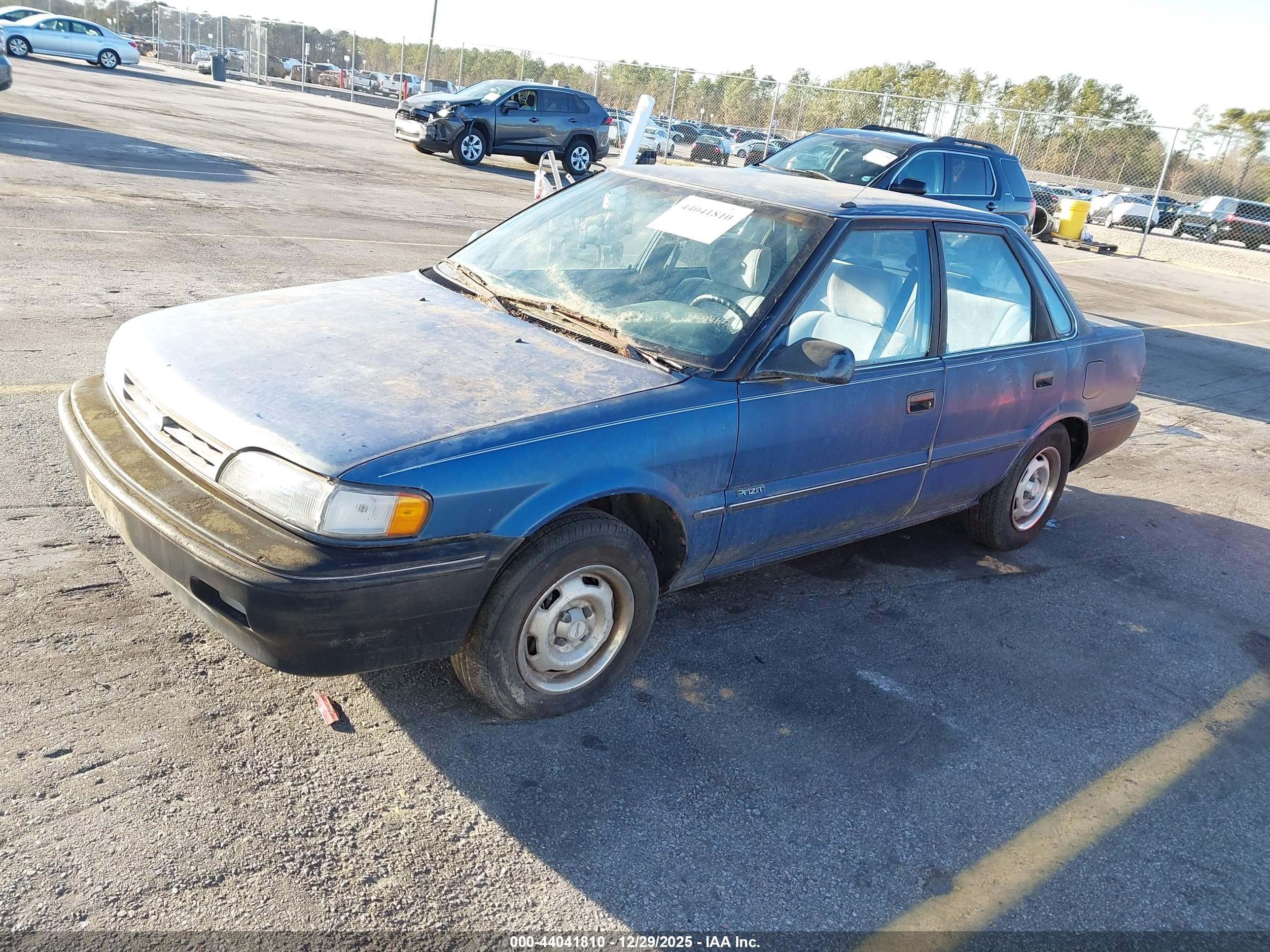 GEO PRIZM image 2