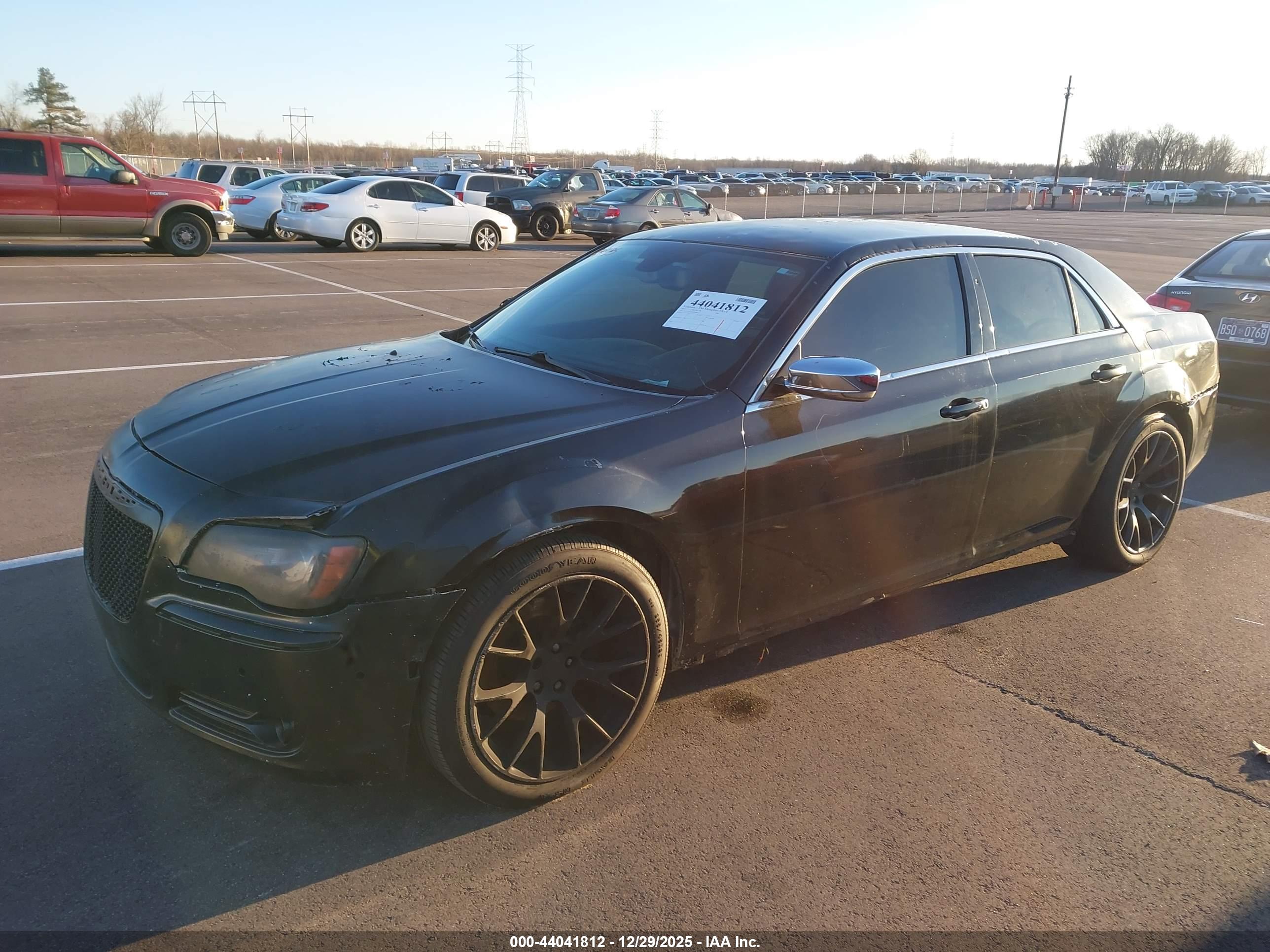 CHRYSLER 300 image 2