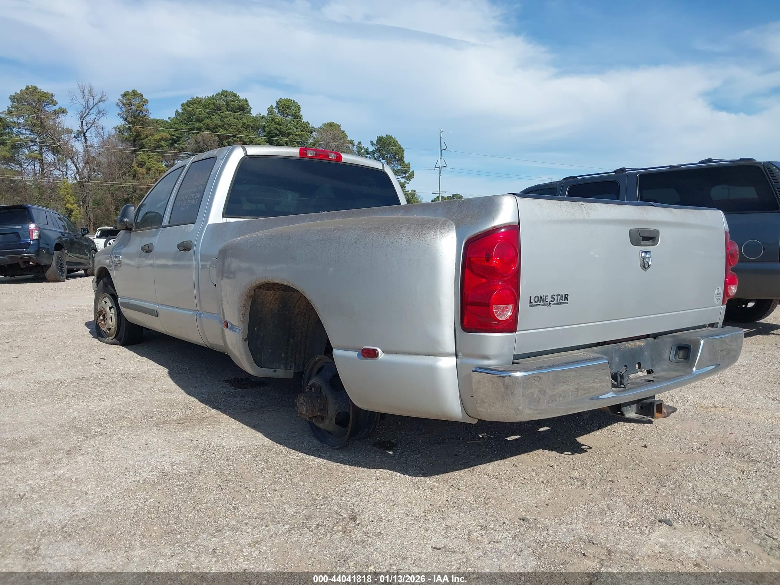 DODGE RAM image 3