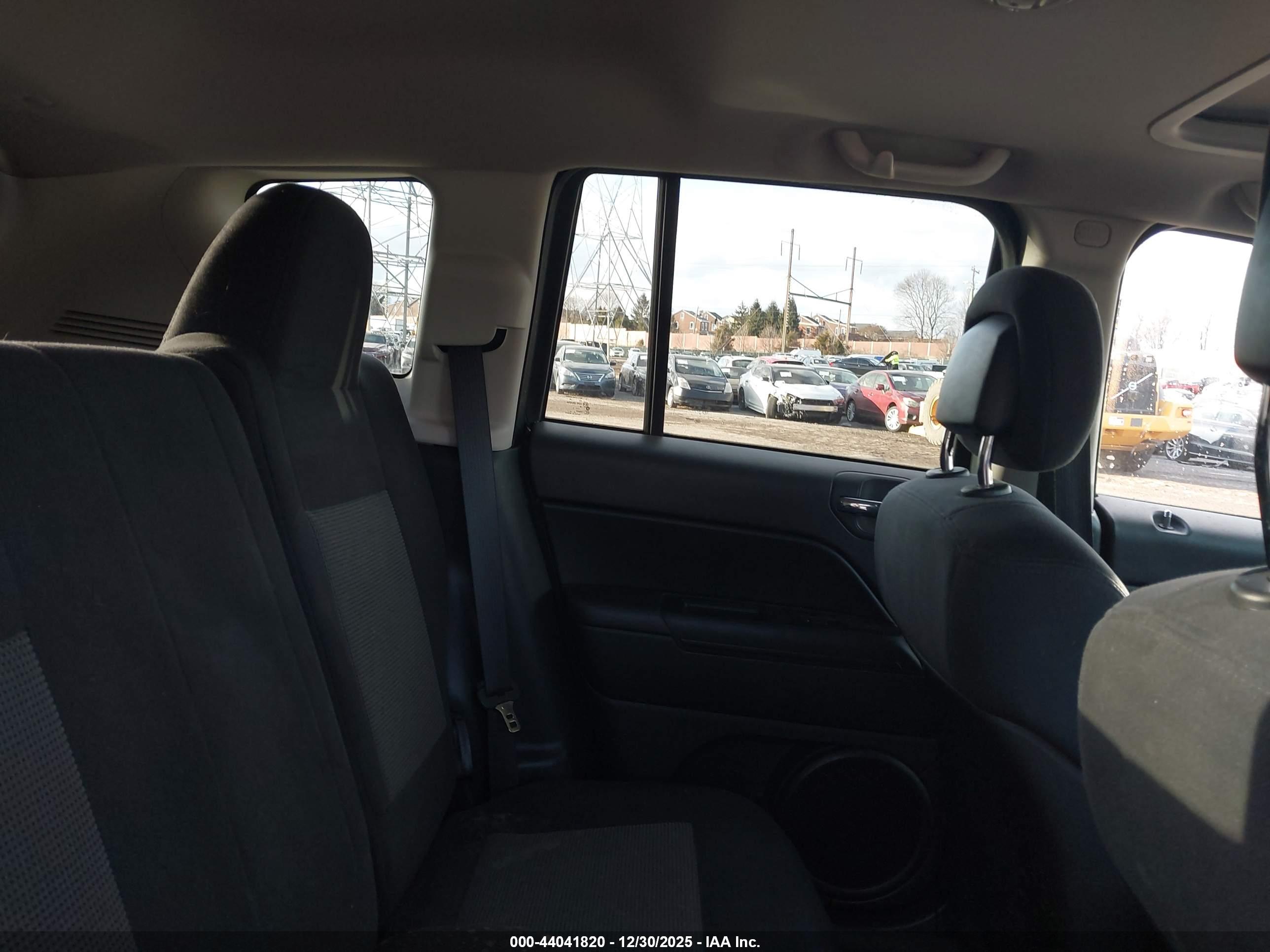 JEEP COMPASS image 8