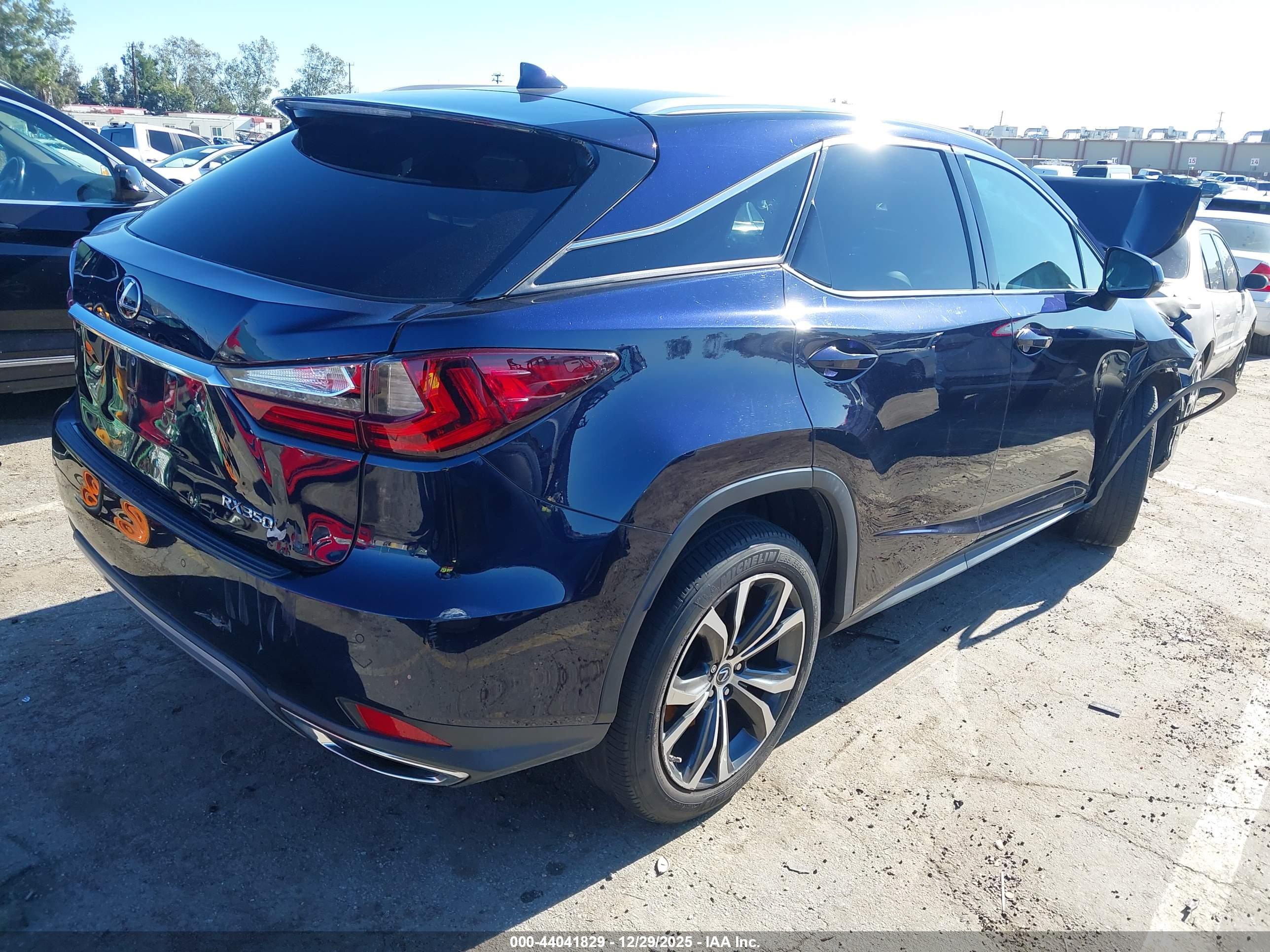 LEXUS RX image 4