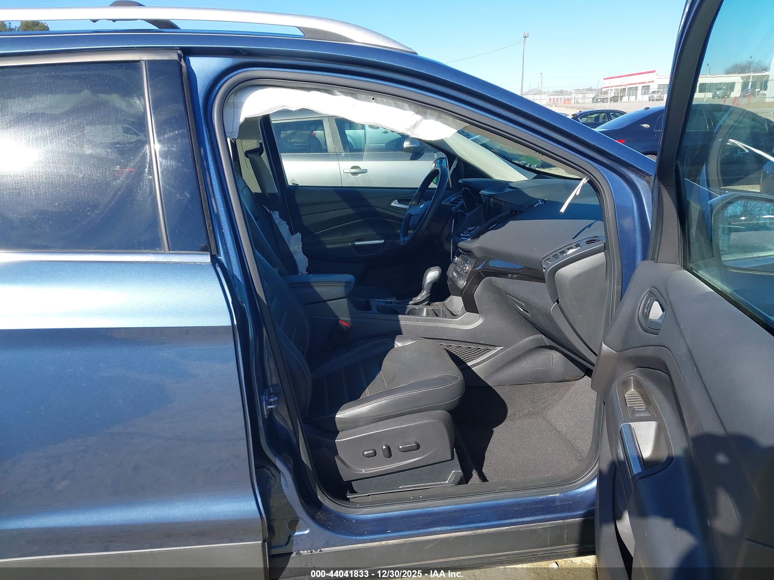 FORD ESCAPE image 5