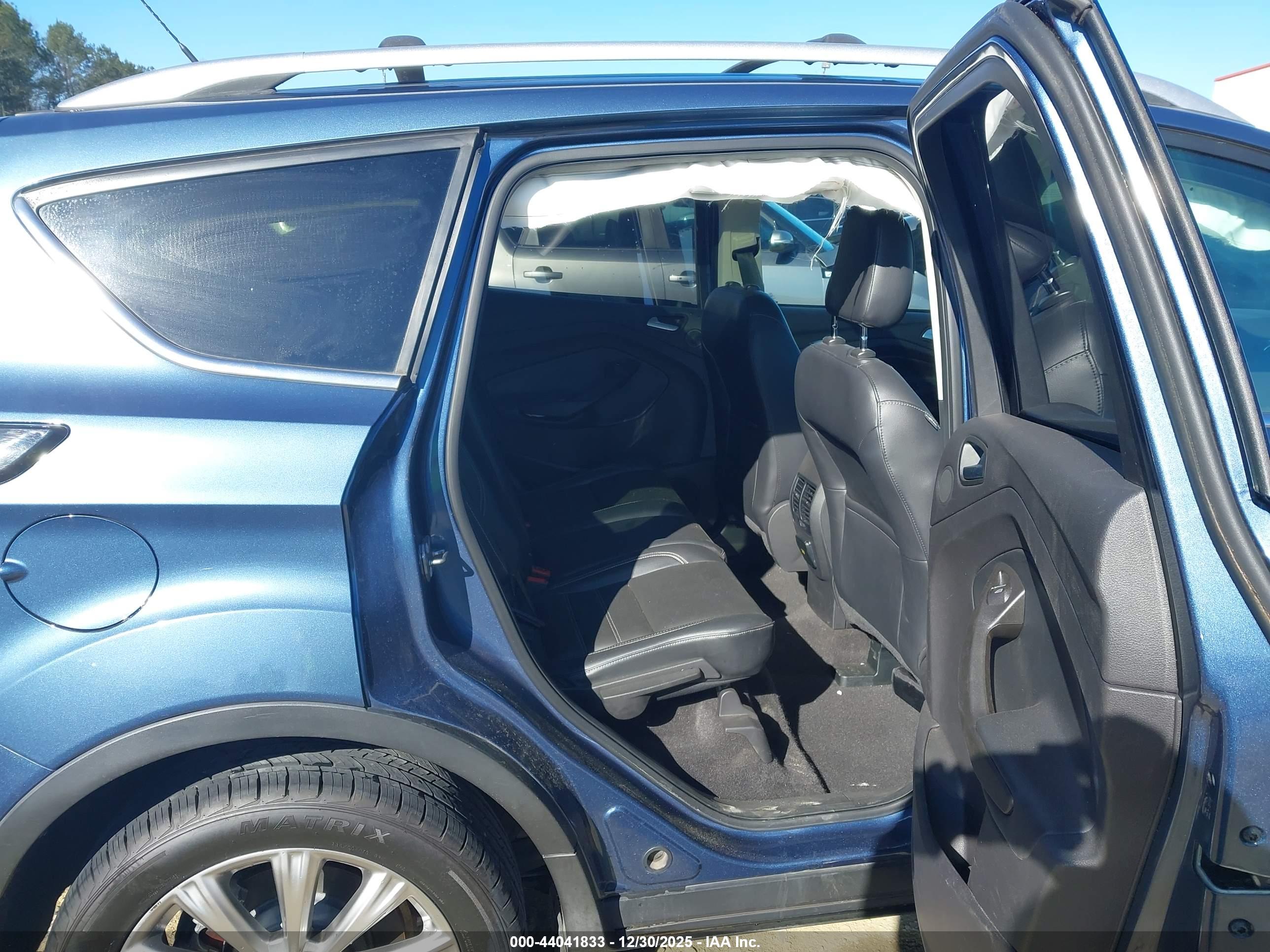 FORD ESCAPE image 8