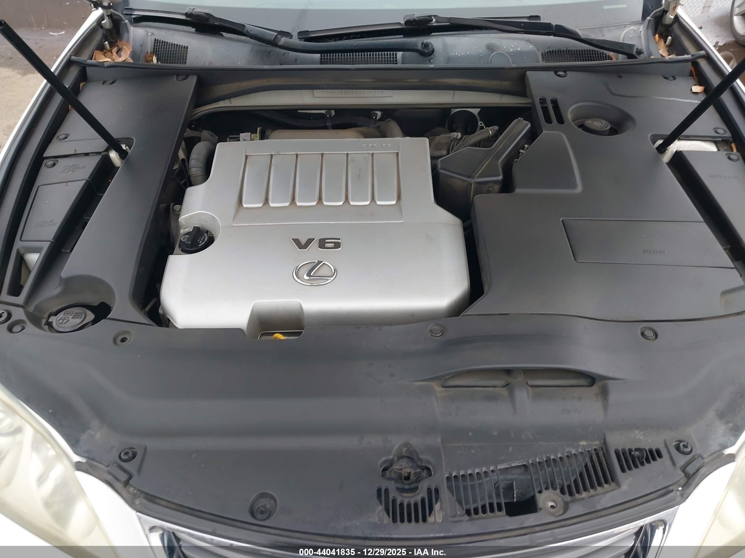 LEXUS ES image 10