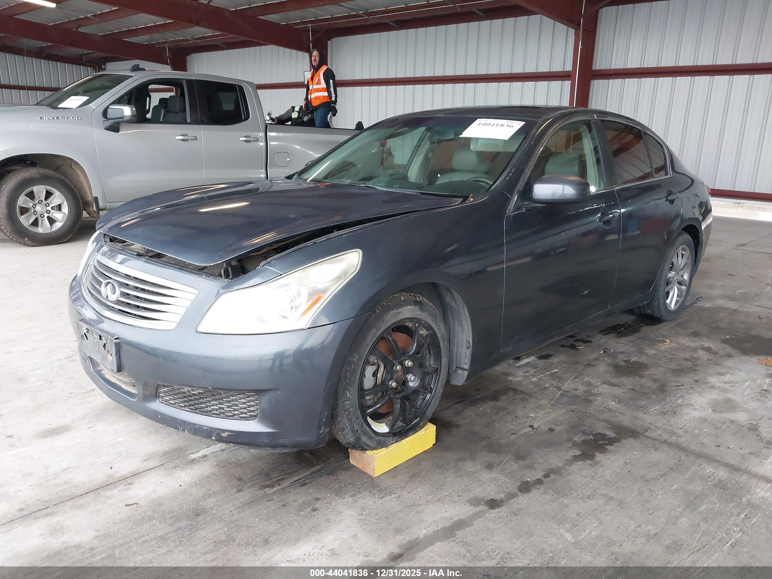INFINITI G35 image 2
