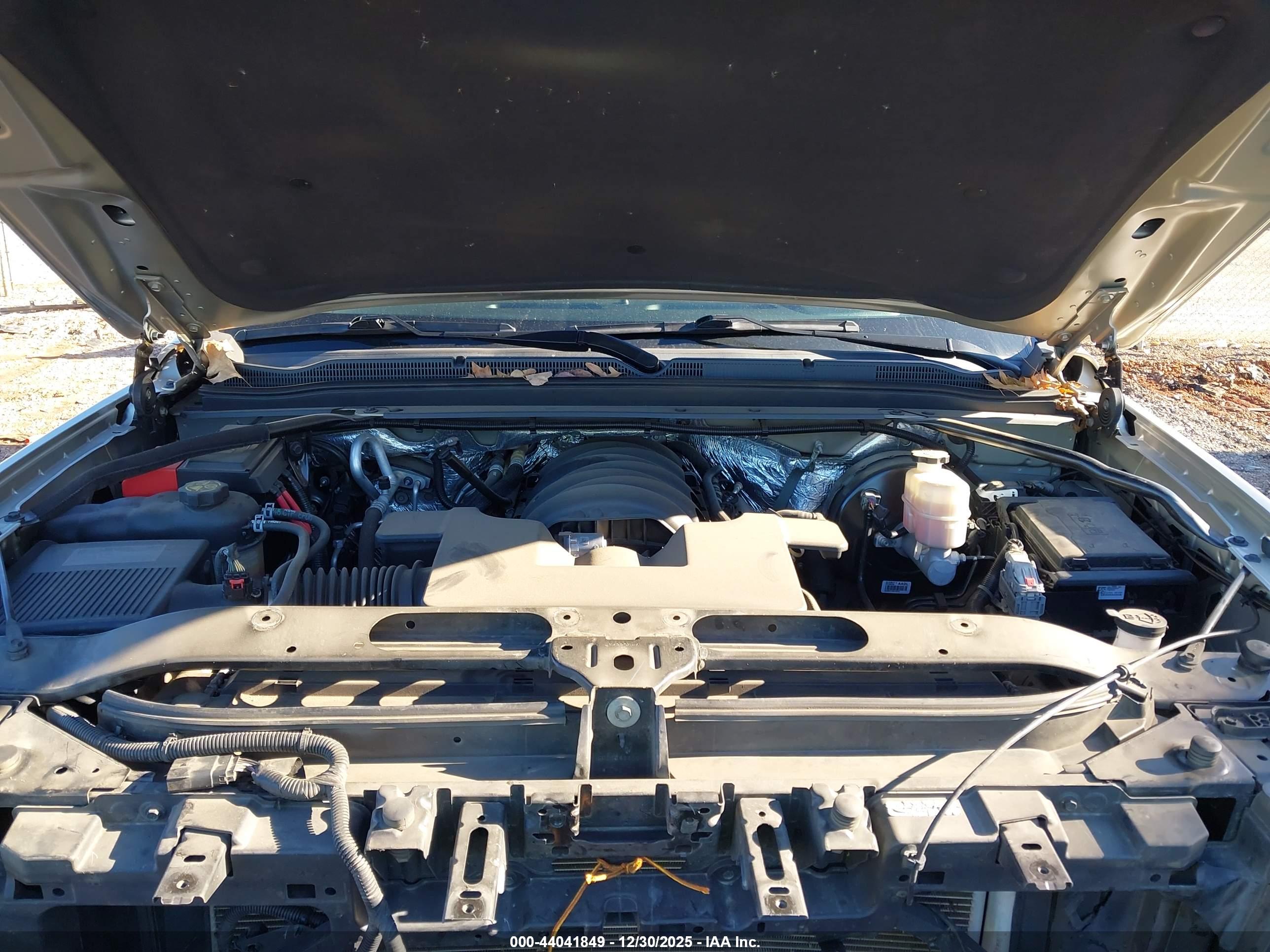 CHEVROLET TAHOE image 10