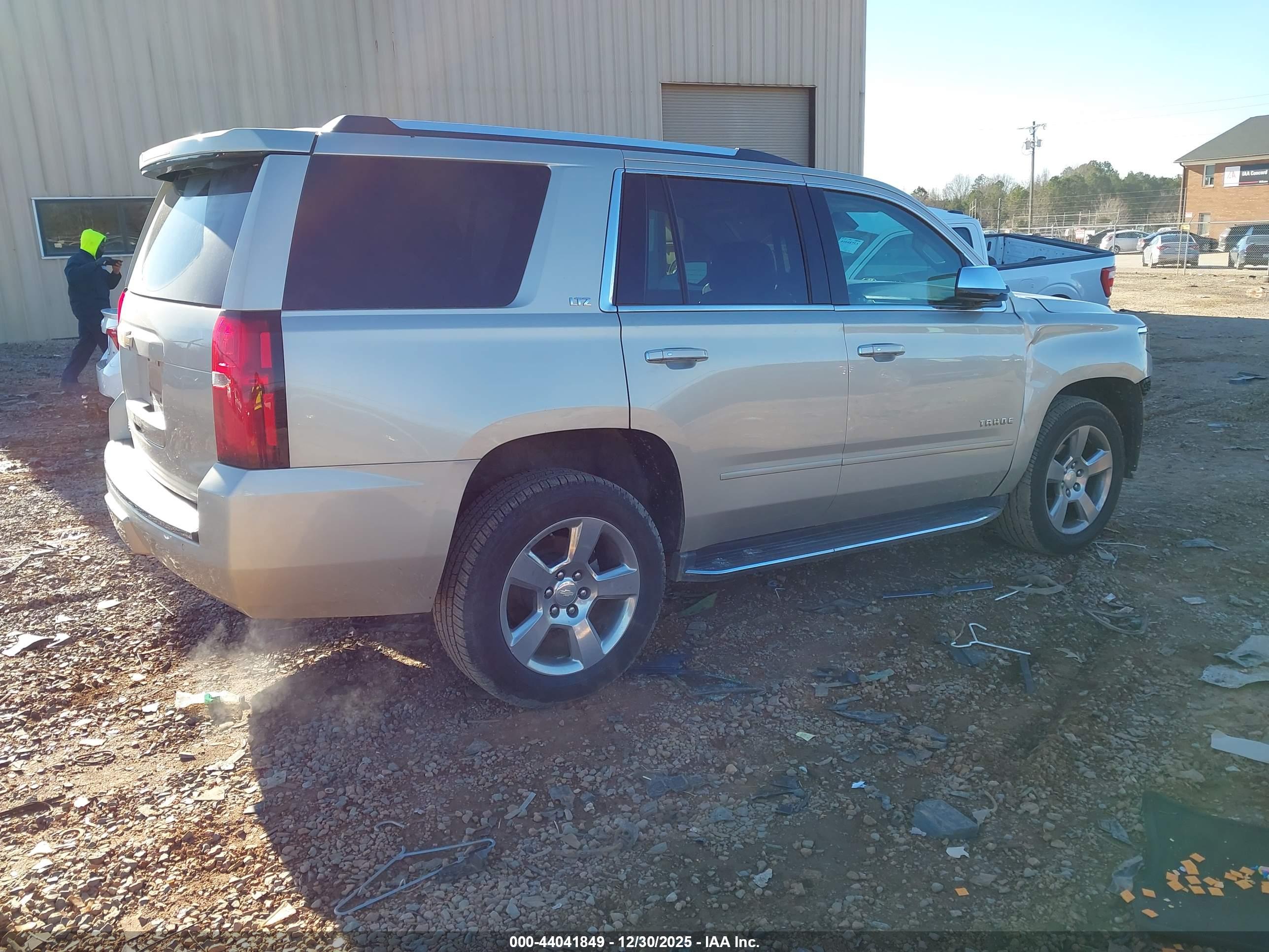 CHEVROLET TAHOE image 4