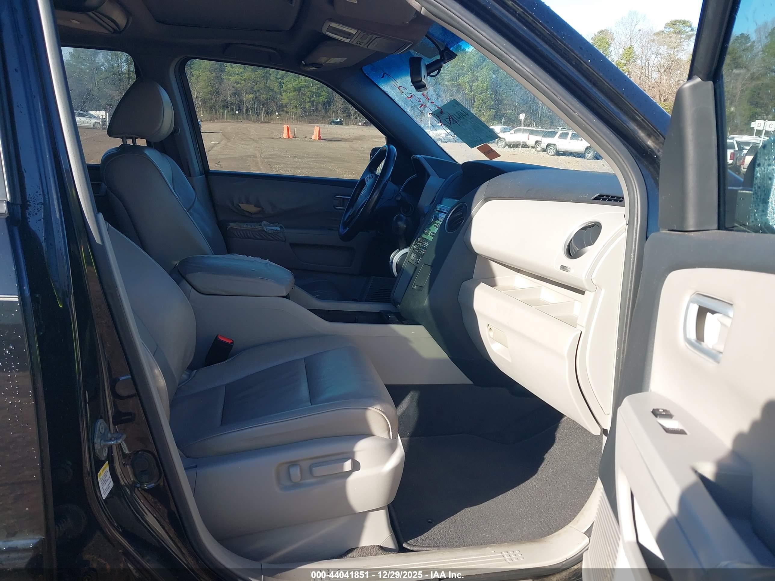 HONDA PILOT image 5