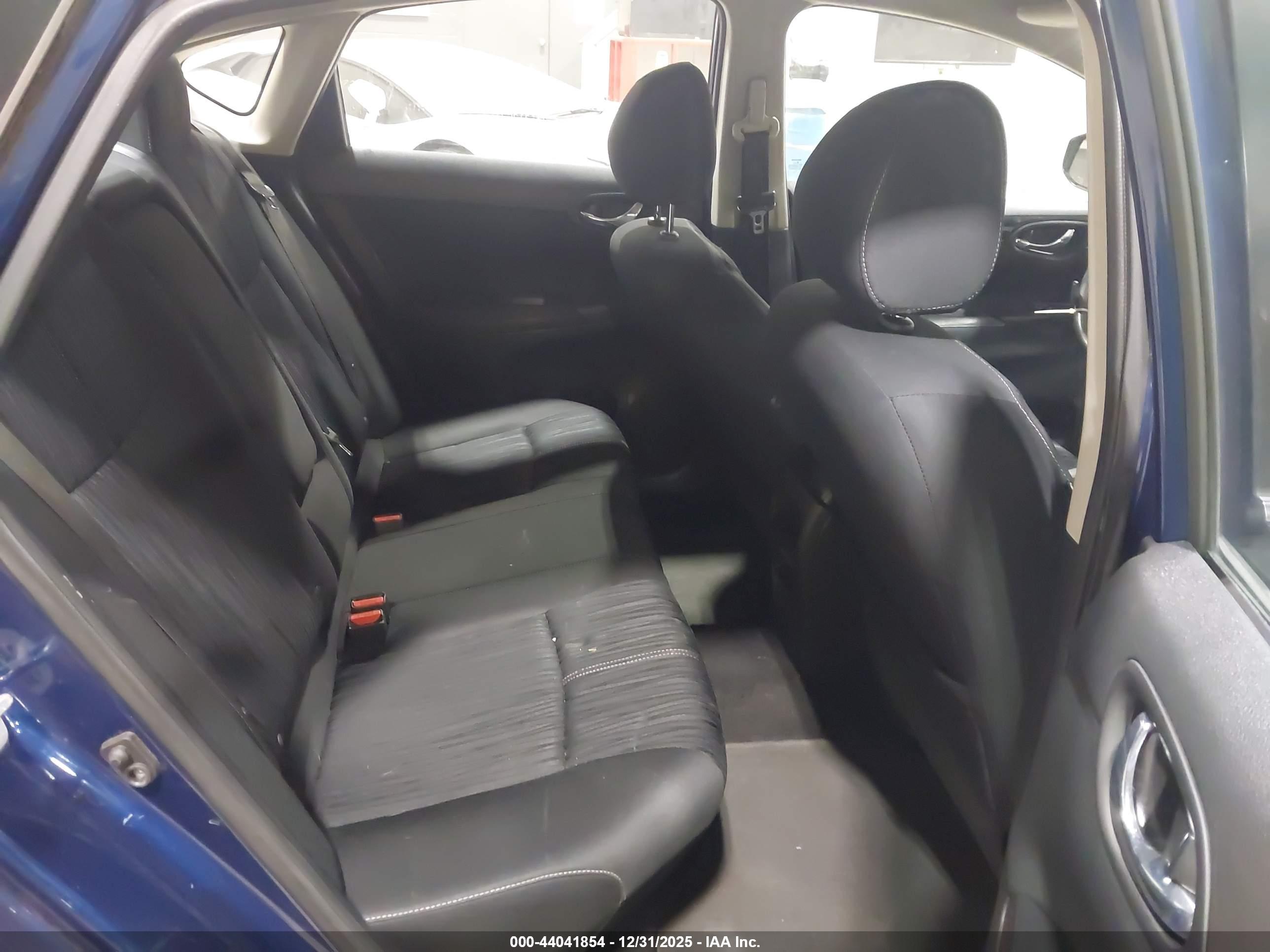 NISSAN SENTRA image 8