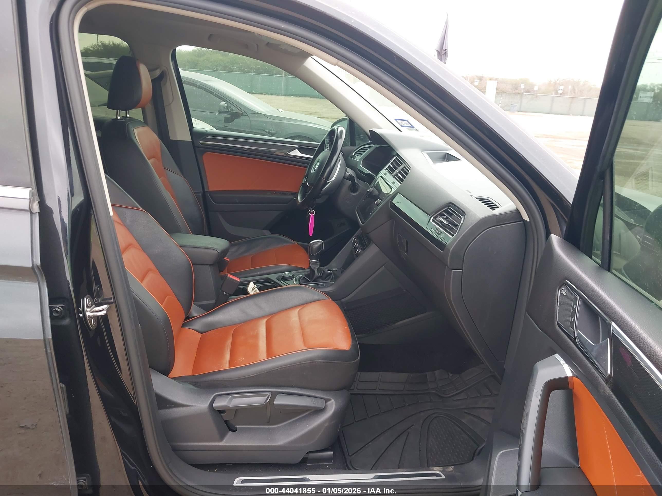 VOLKSWAGEN TIGUAN image 5