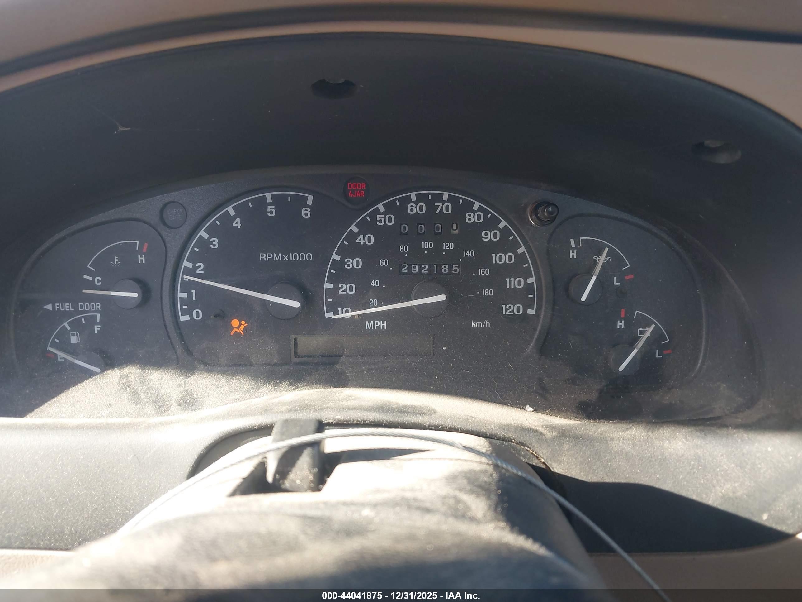 MAZDA B2500 image 7