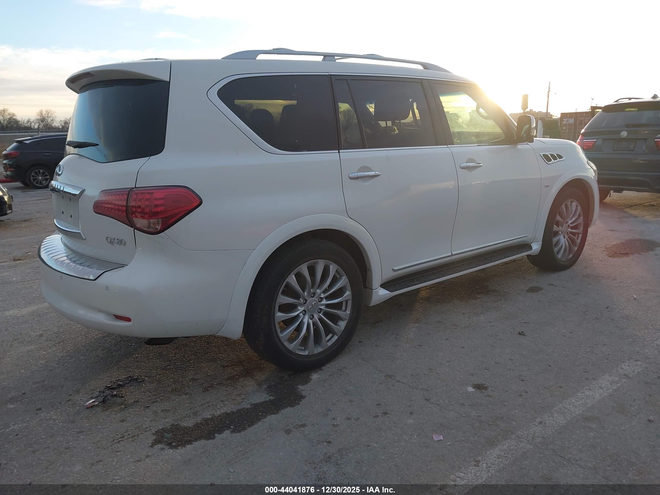 INFINITI QX80 image 4