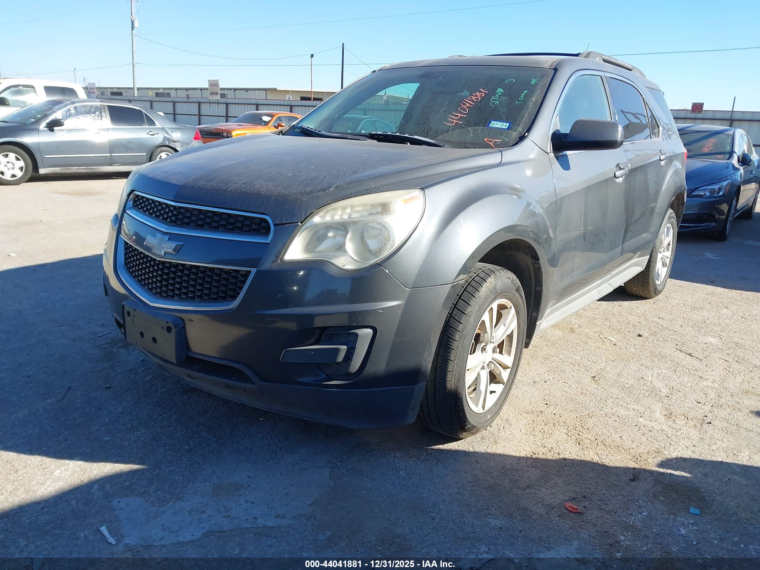 CHEVROLET EQUINOX image 2