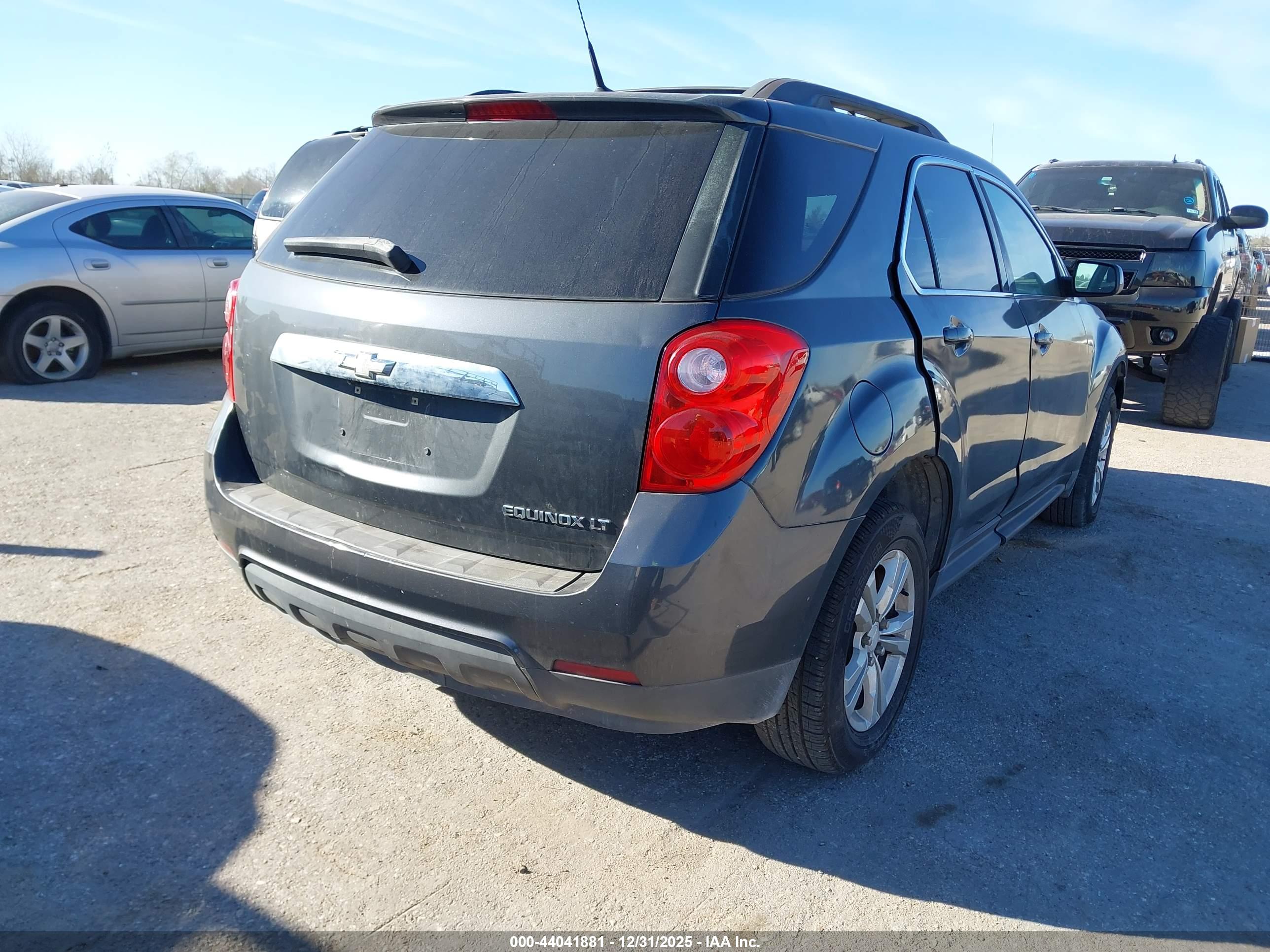 CHEVROLET EQUINOX image 4