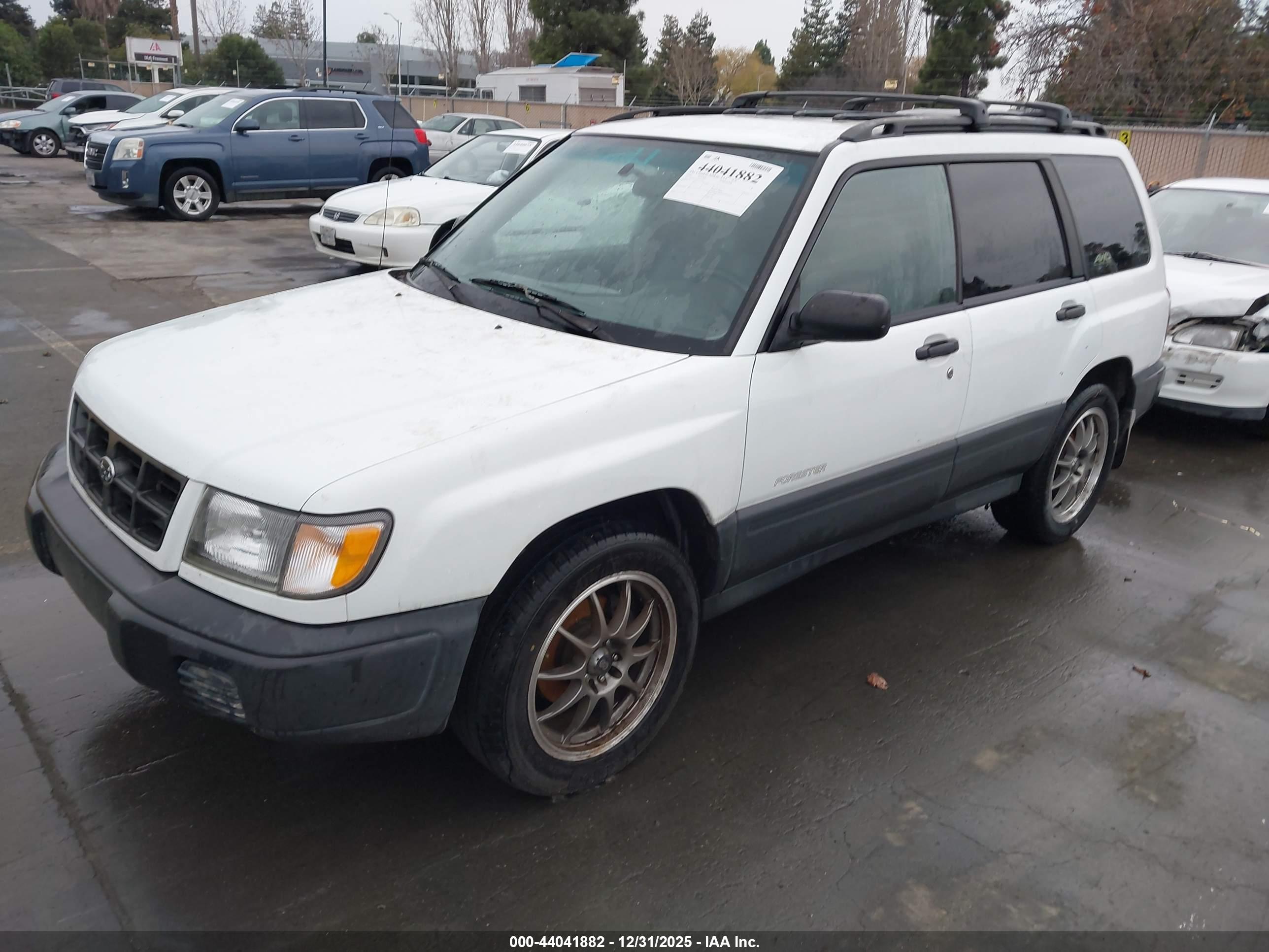 SUBARU FORESTER image 2