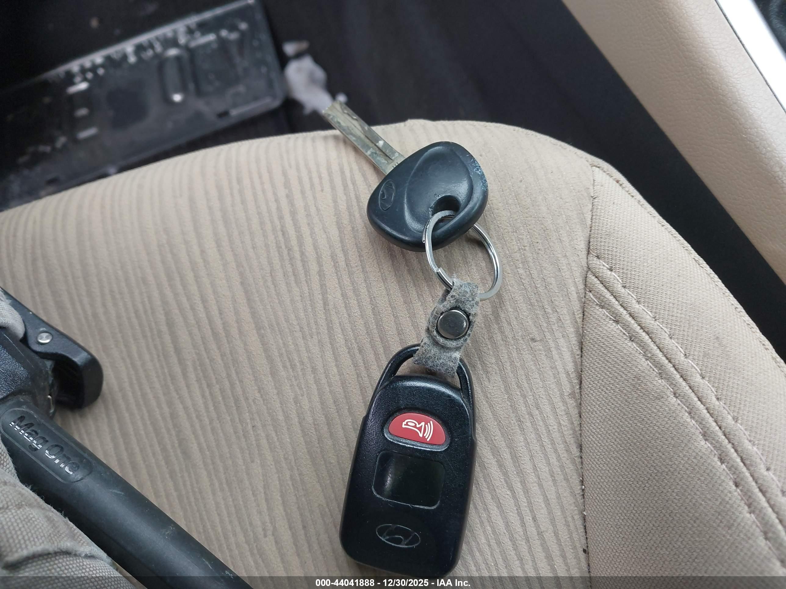HYUNDAI SONATA image 11