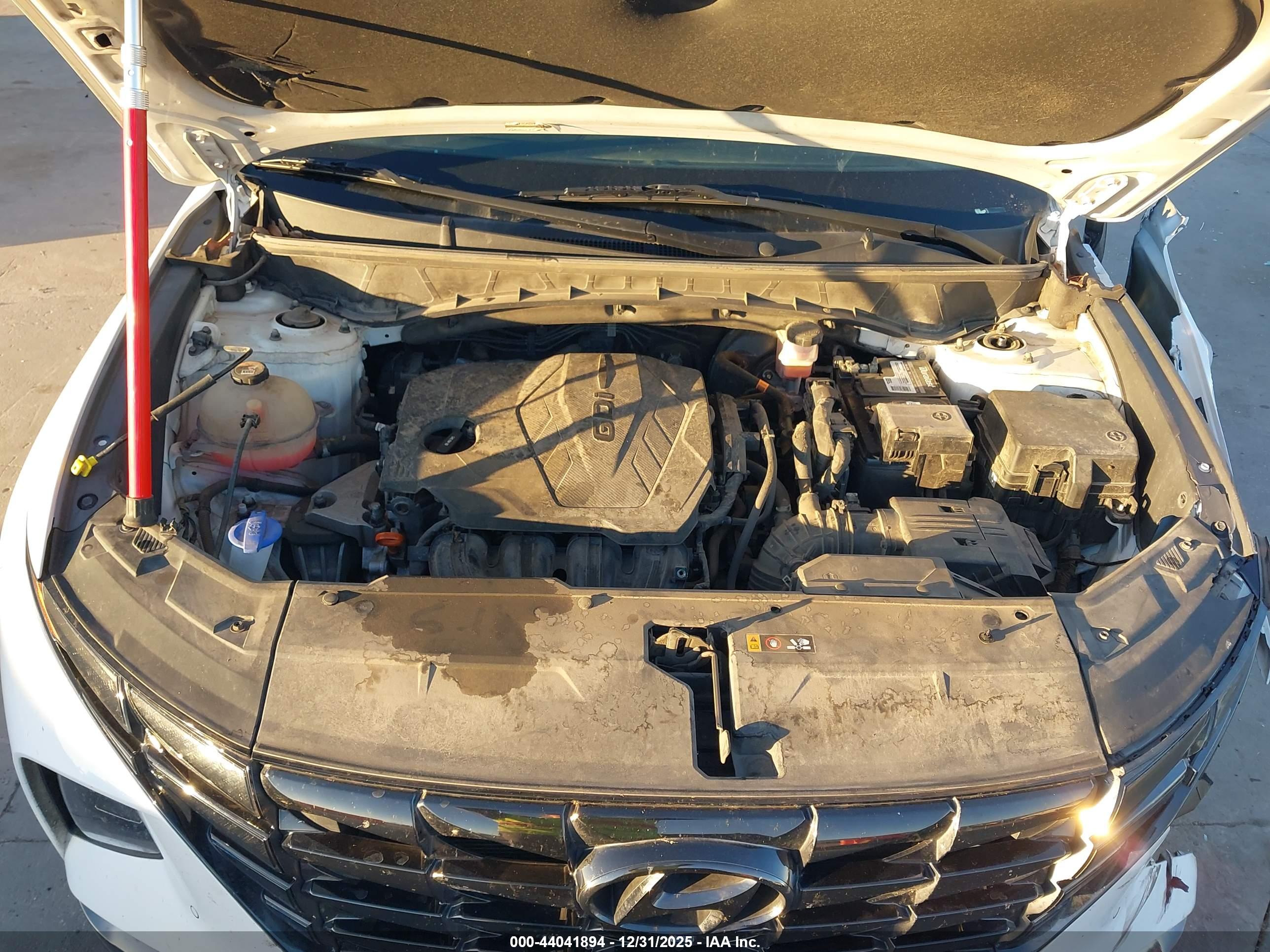 HYUNDAI TUCSON image 10