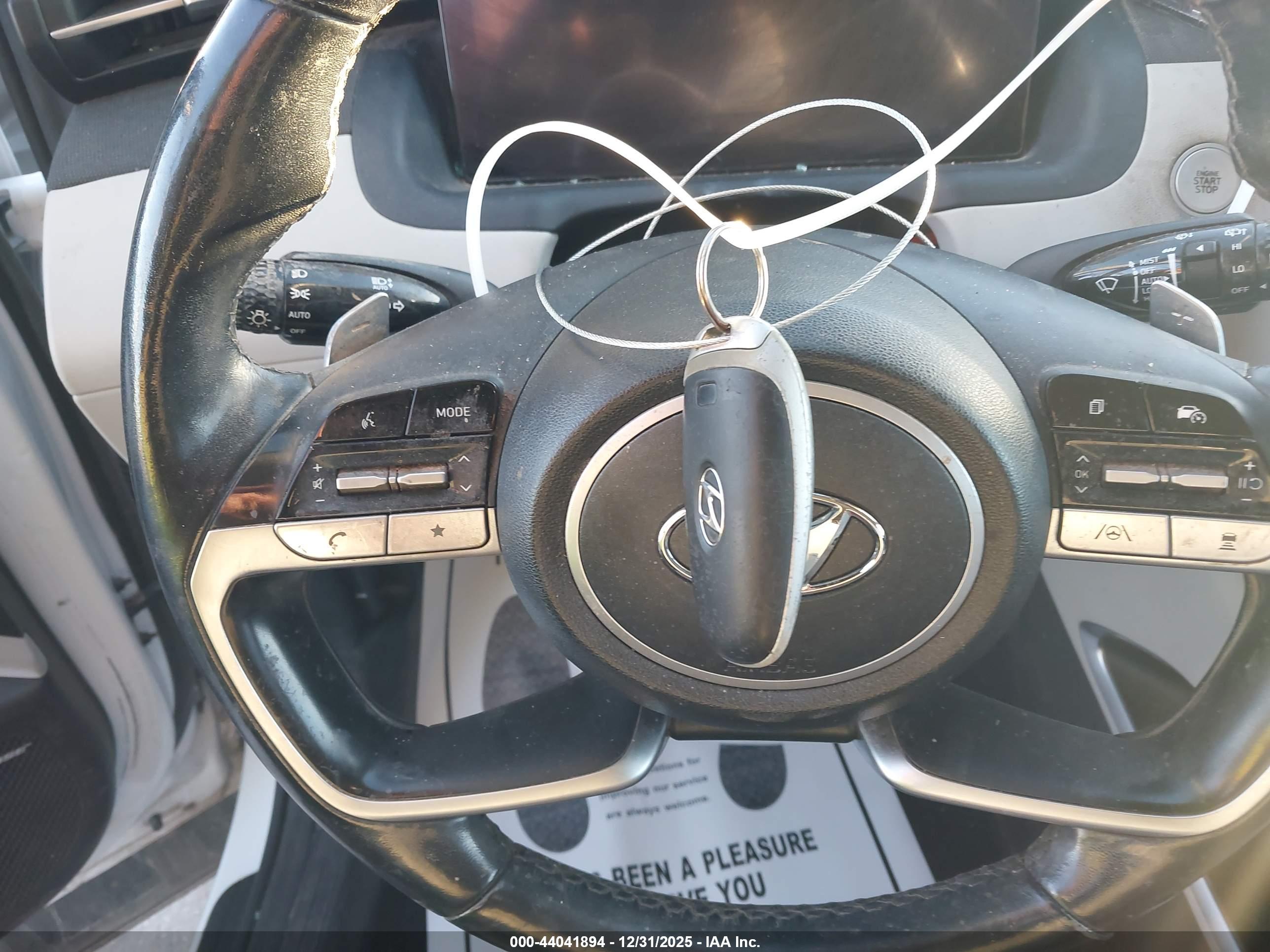 HYUNDAI TUCSON image 11