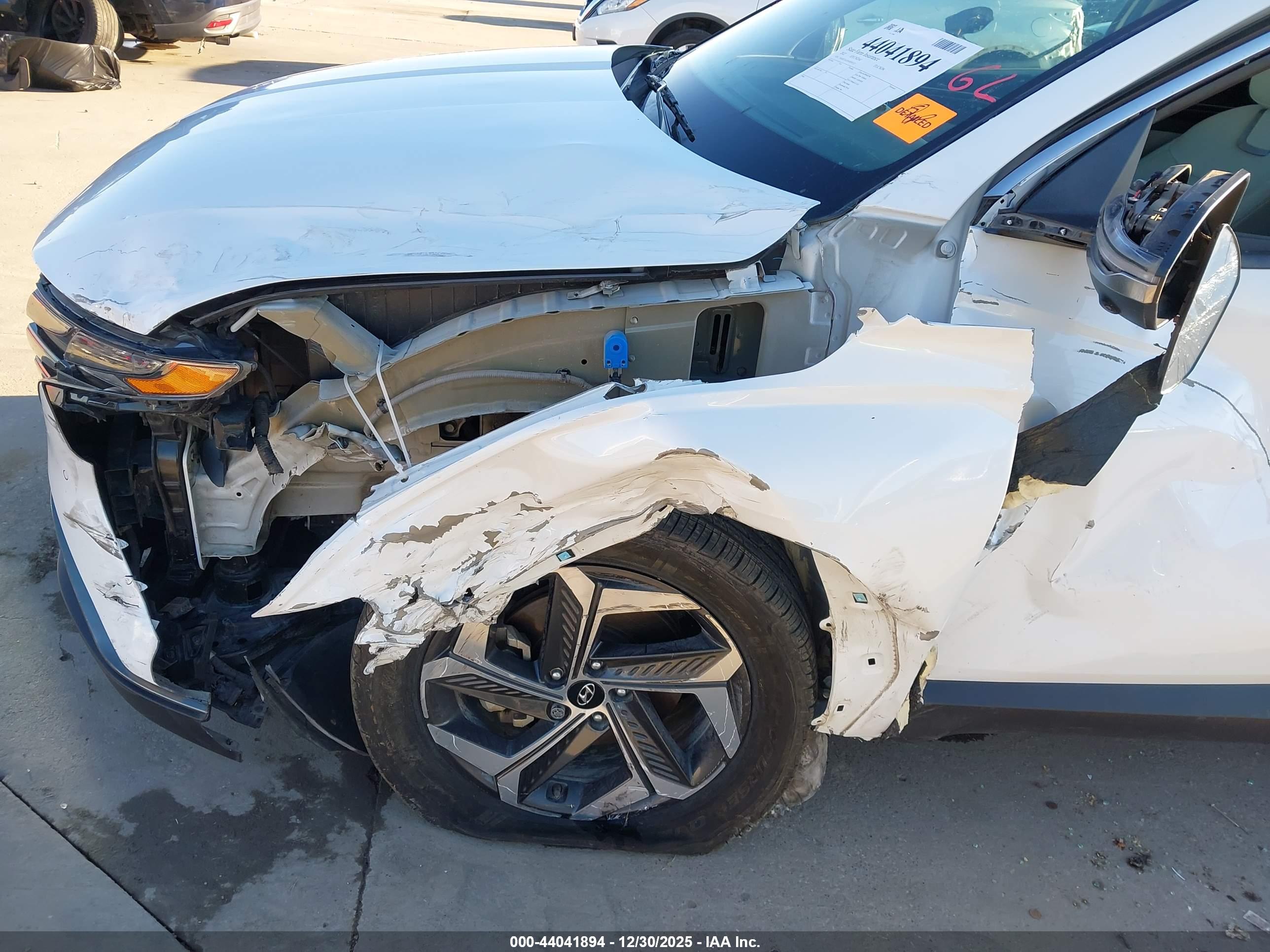 HYUNDAI TUCSON image 6