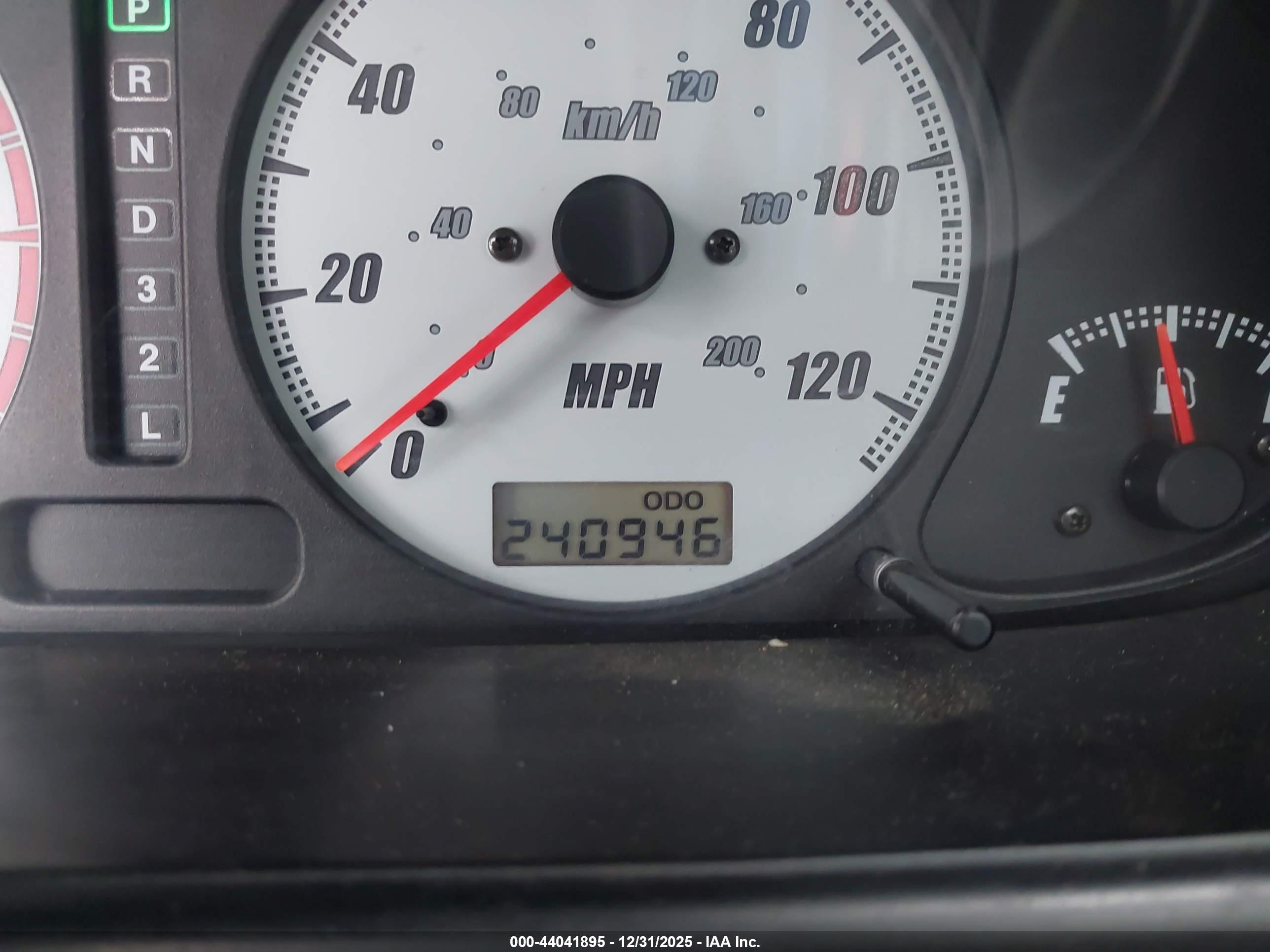 ISUZU RODEO image 7