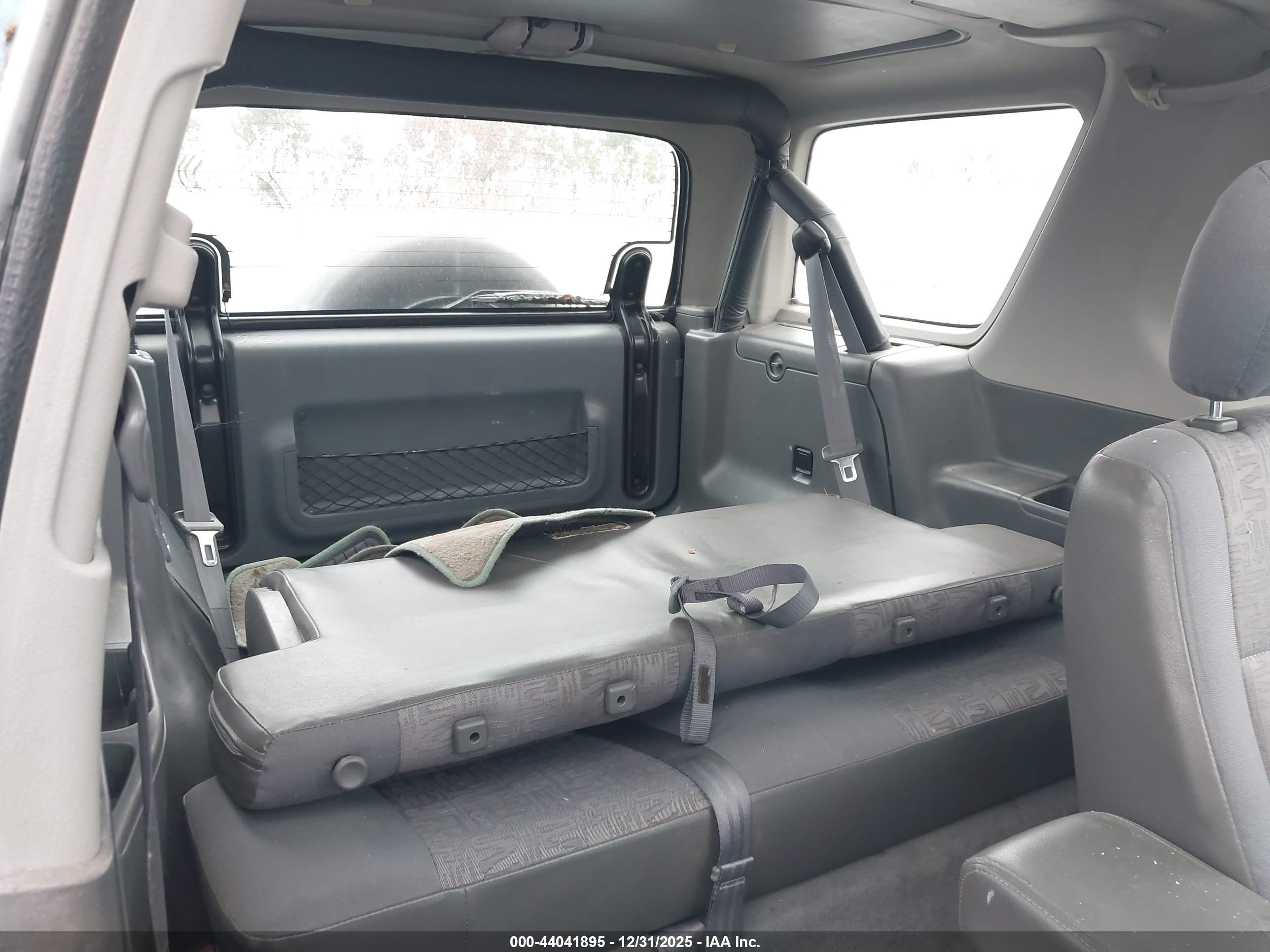 ISUZU RODEO image 8