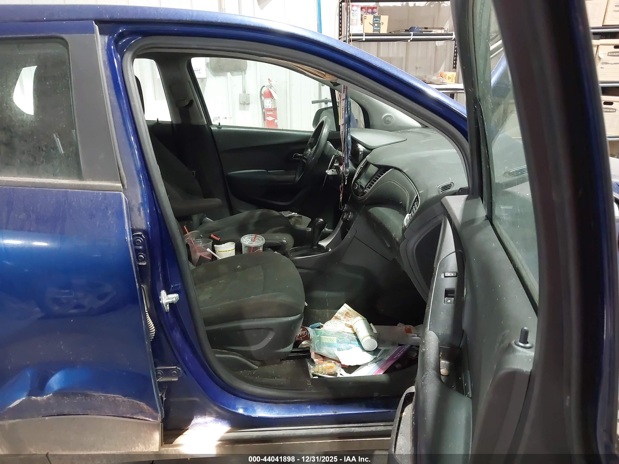 CHEVROLET TRAX image 5
