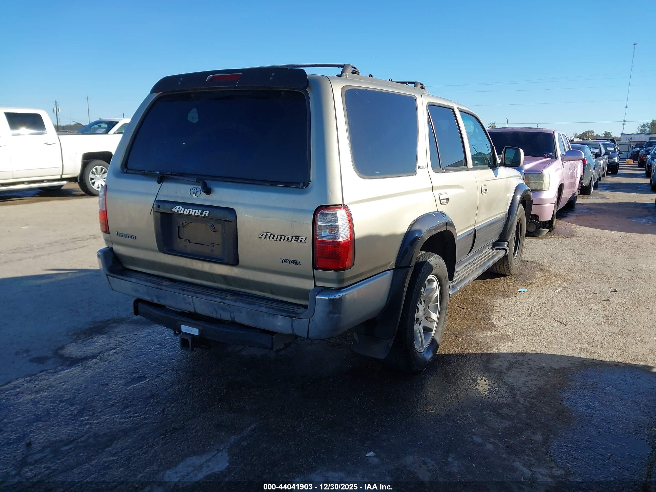 TOYOTA 4RUNNER image 4