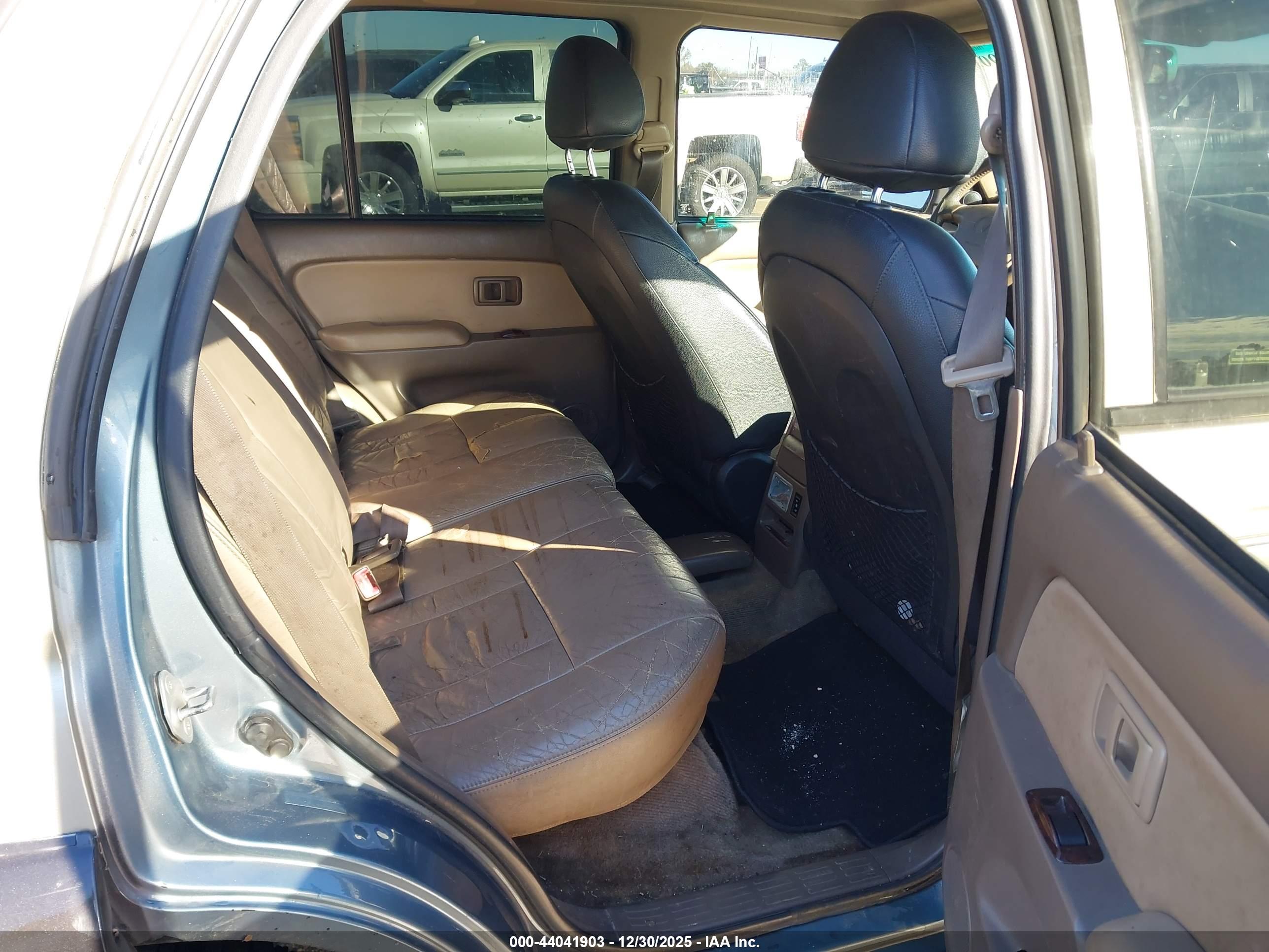 TOYOTA 4RUNNER image 8