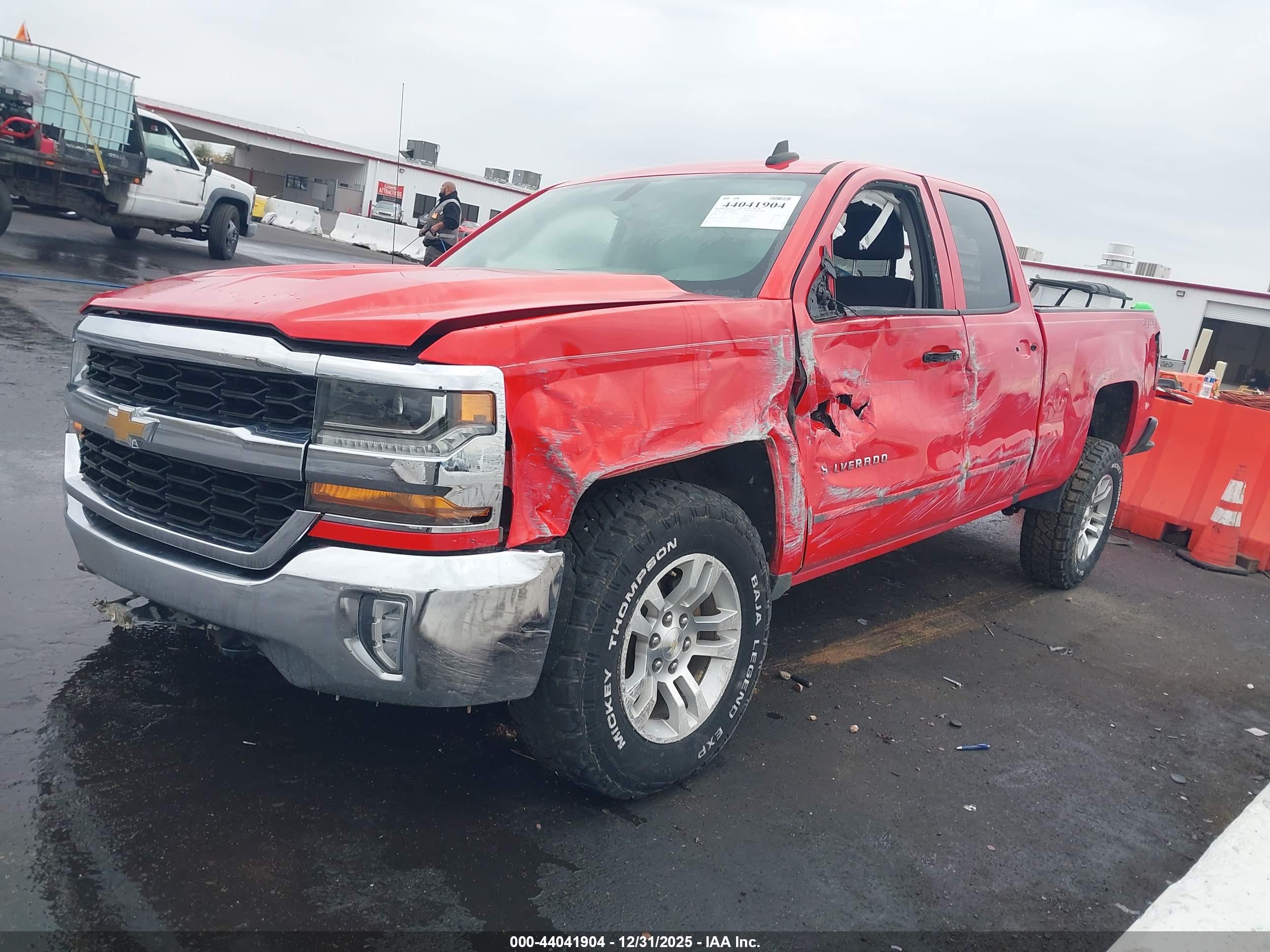 CHEVROLET SILVERADO image 2