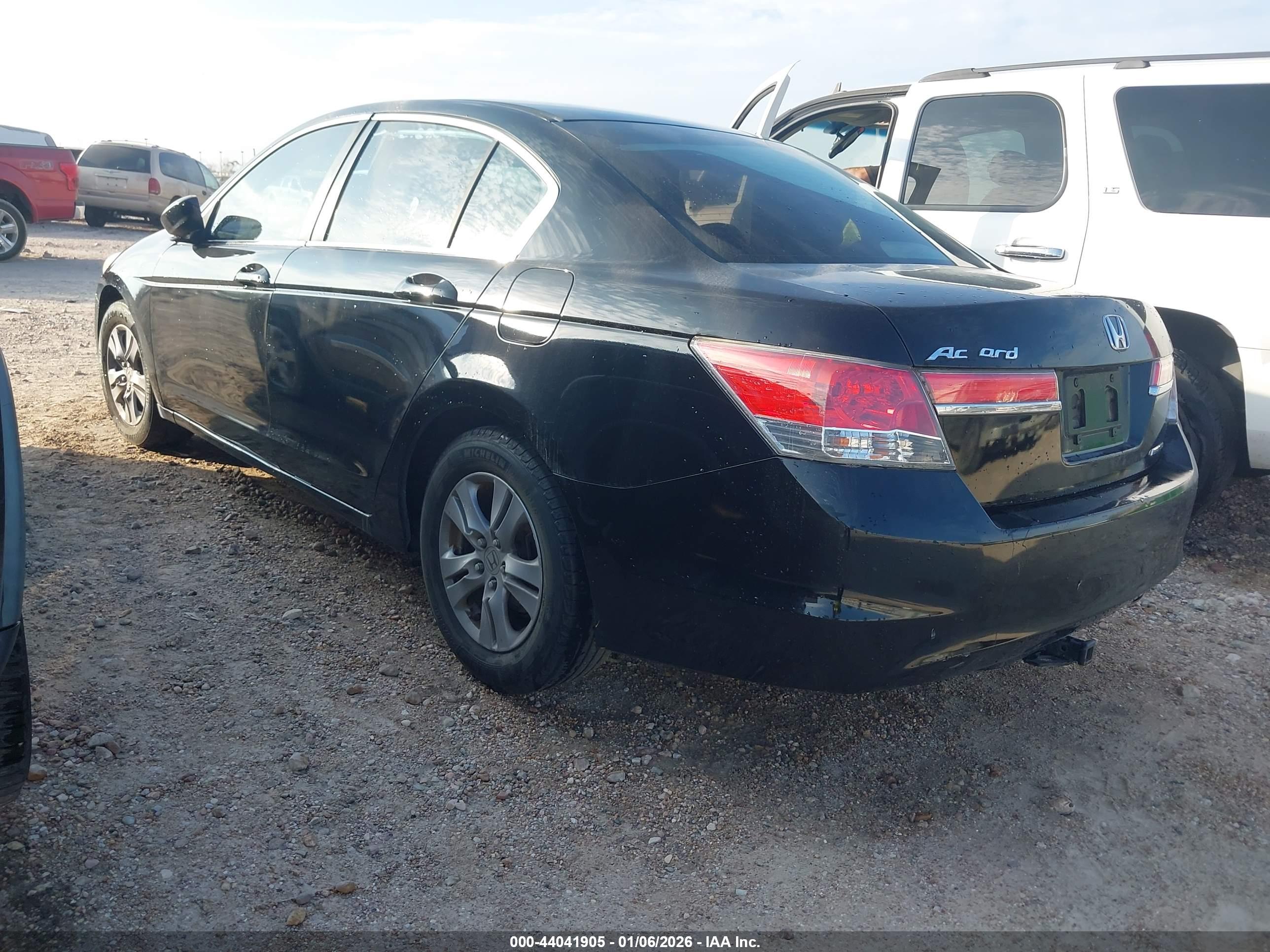 HONDA ACCORD image 3
