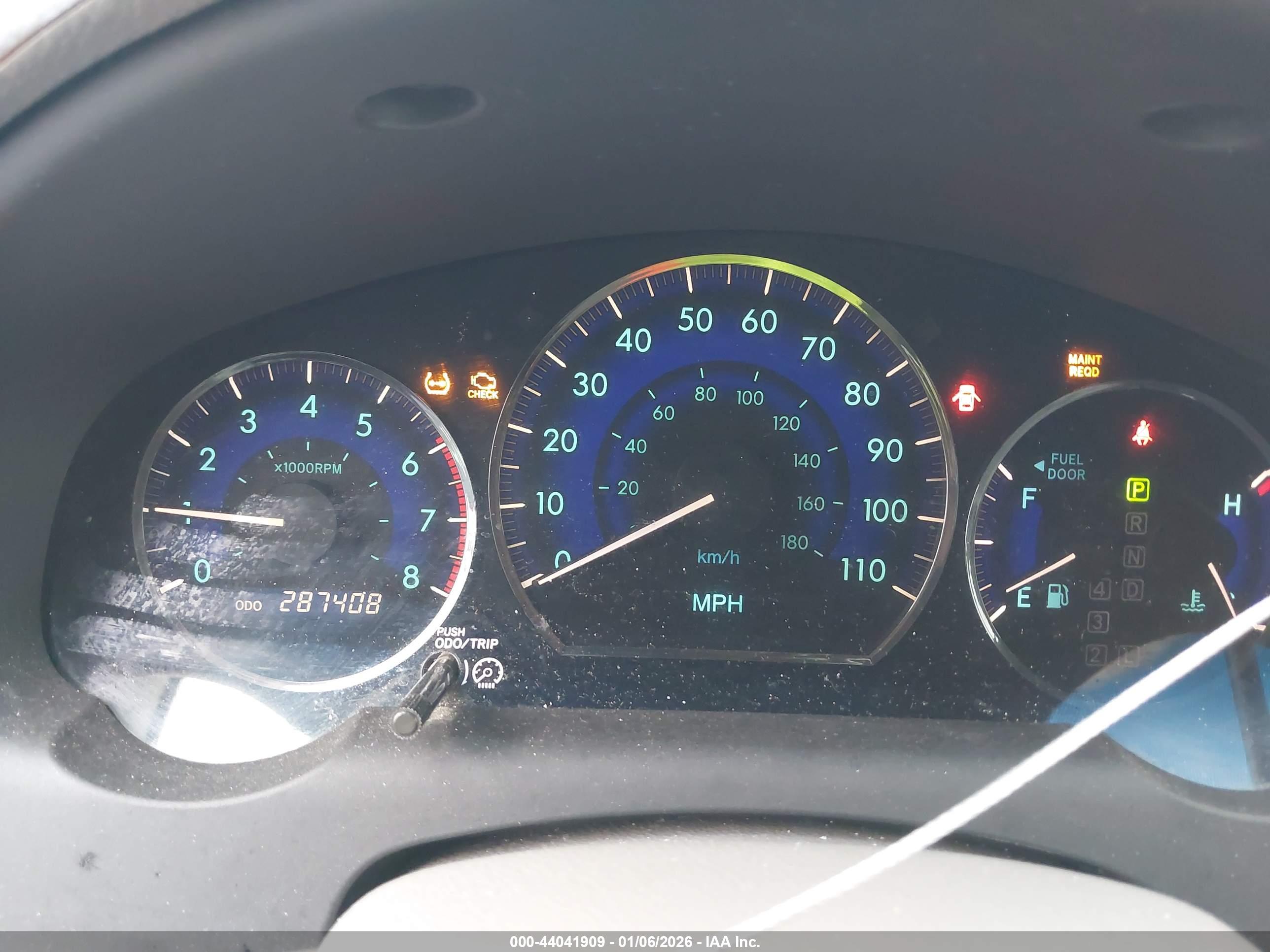 TOYOTA SIENNA image 7
