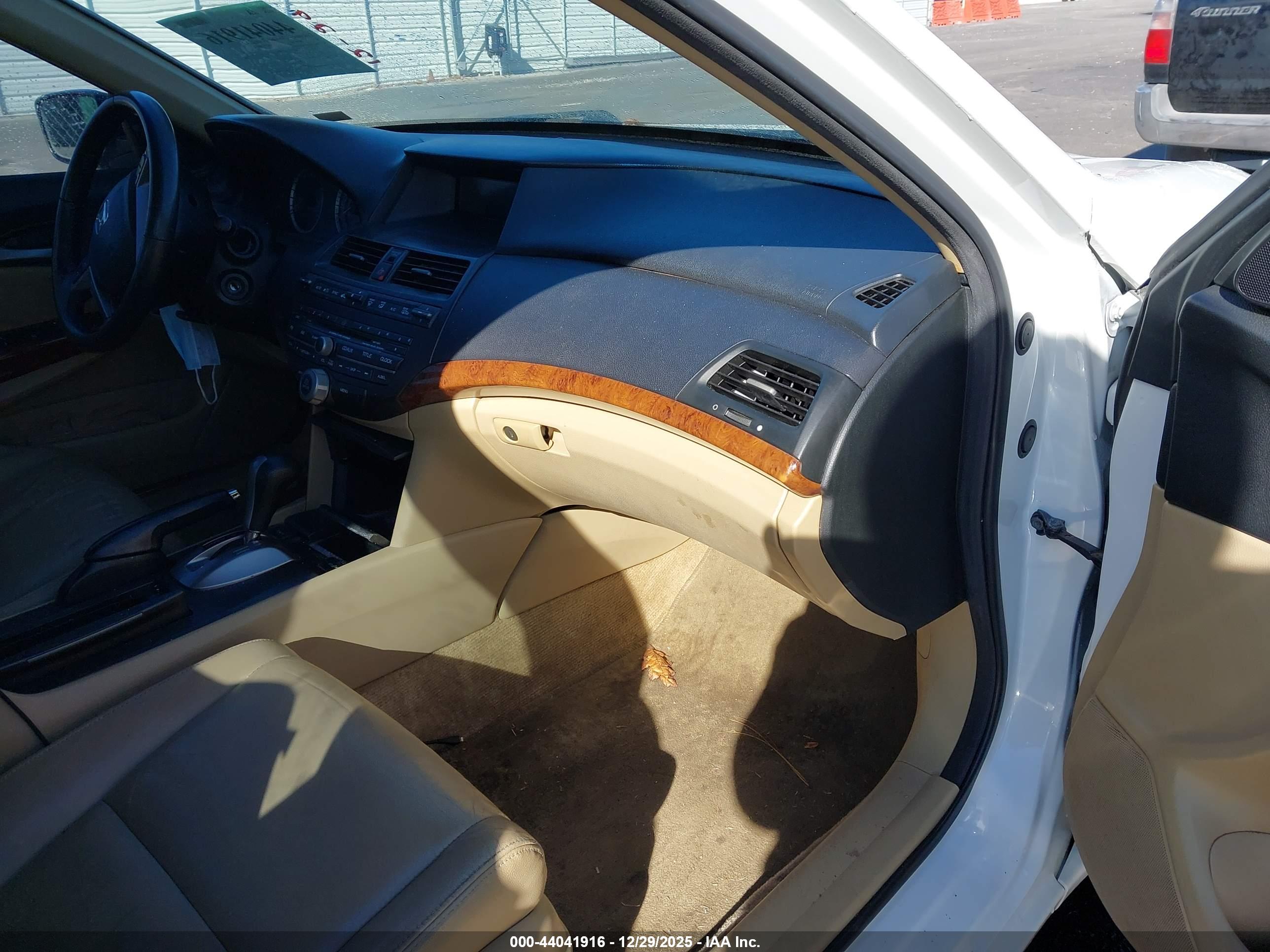 HONDA ACCORD image 5