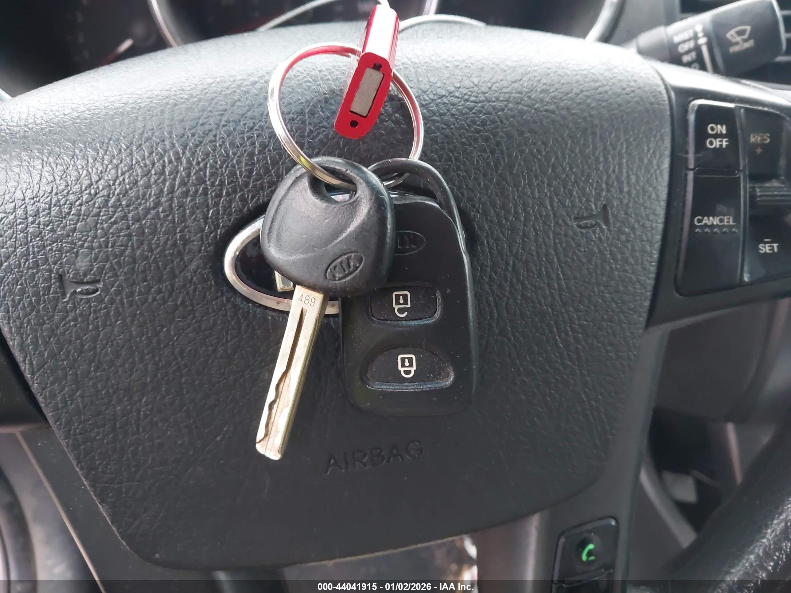 KIA SORENTO image 11