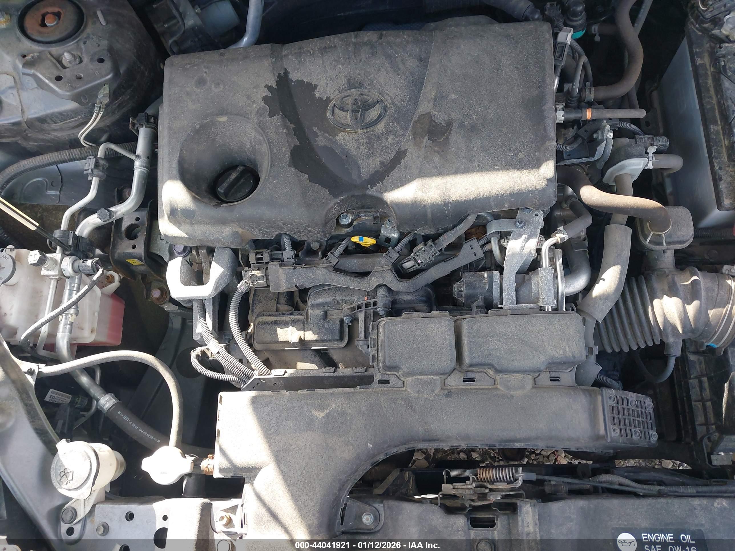 TOYOTA RAV4 image 10