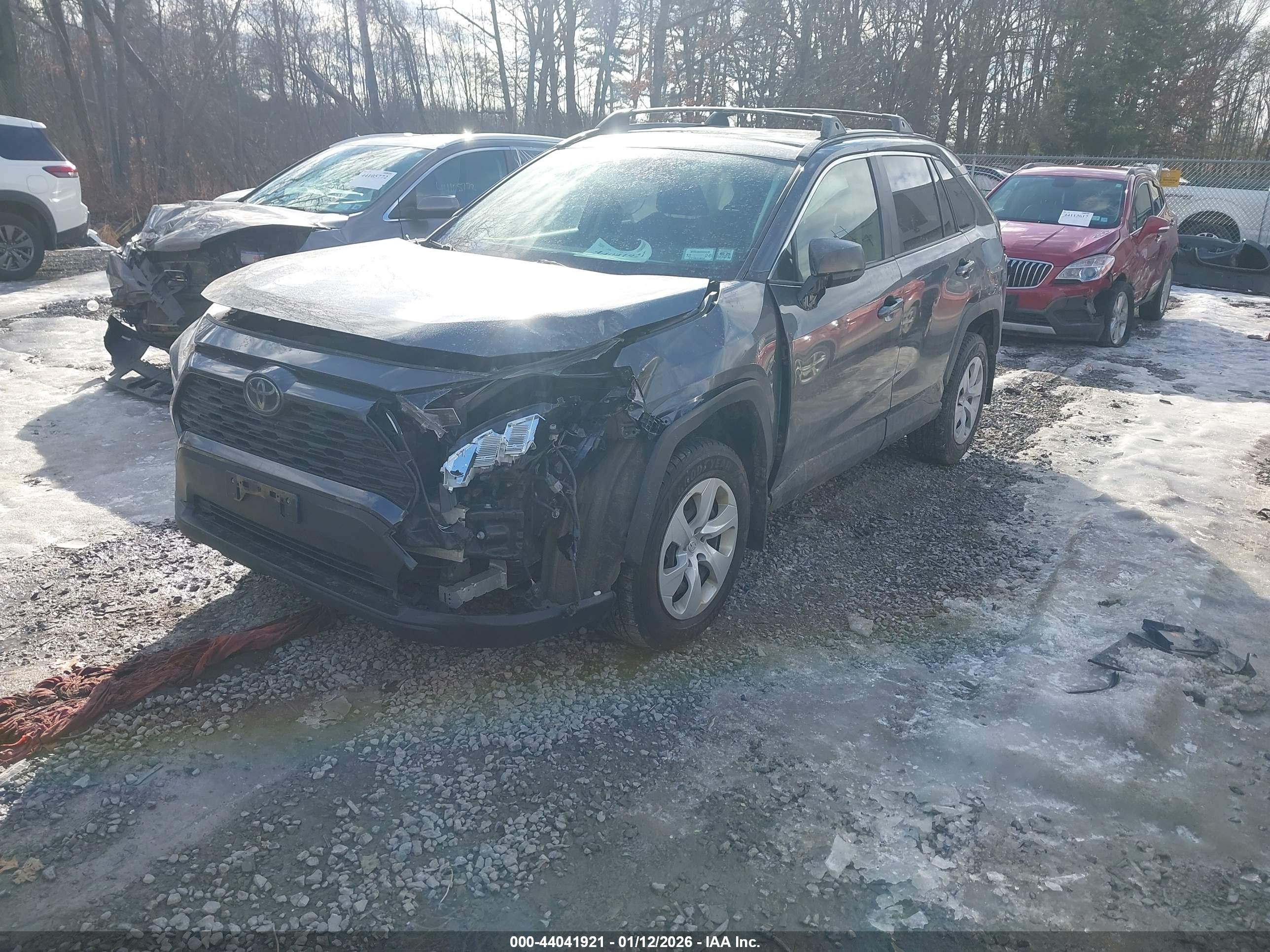 TOYOTA RAV4 image 2