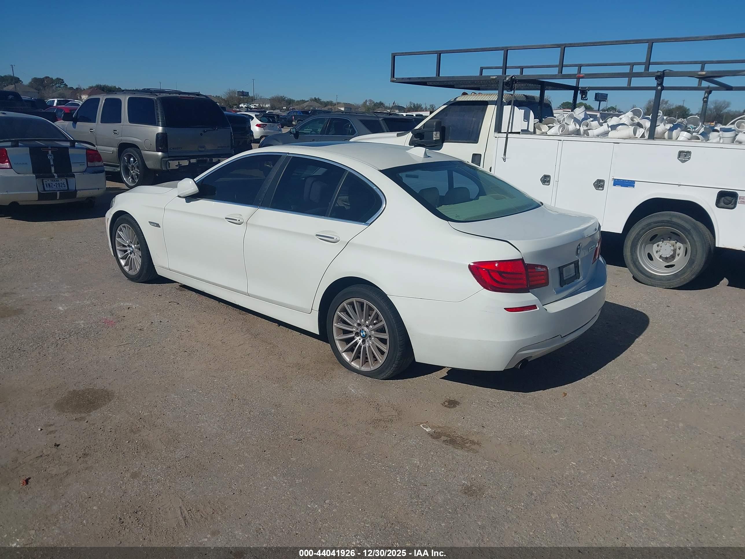 BMW 535I image 3