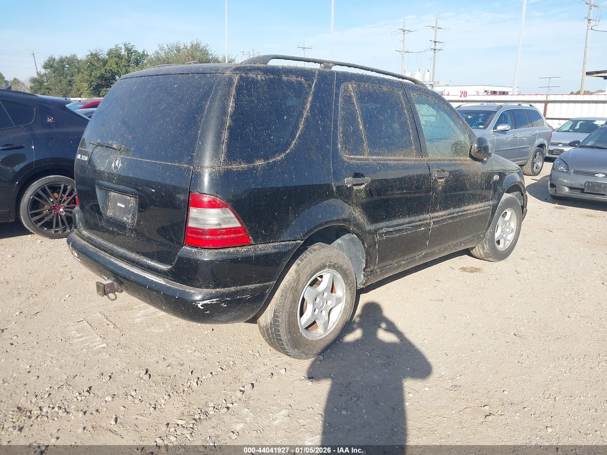 MERCEDES-BENZ ML image 4