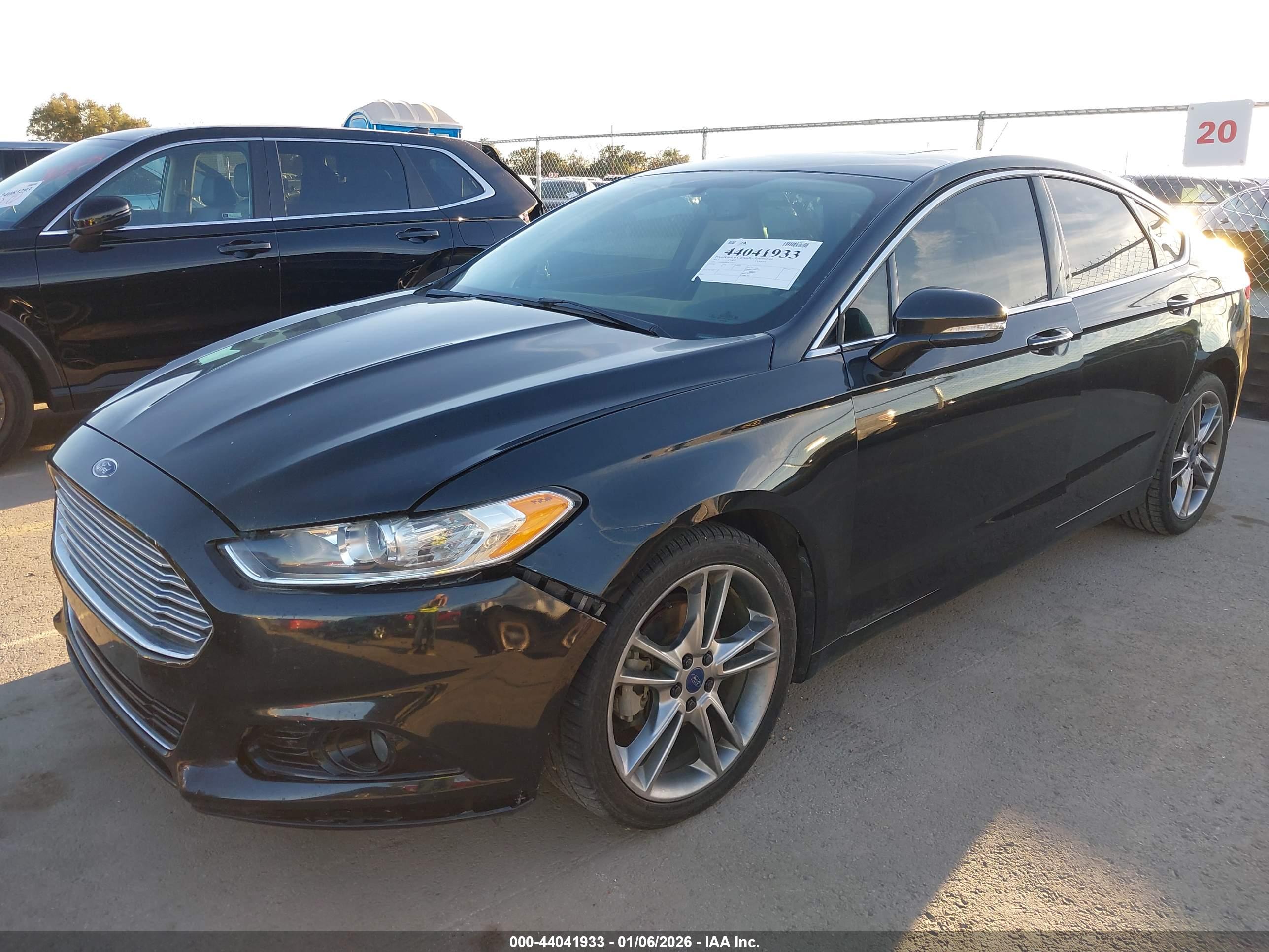 FORD FUSION image 2