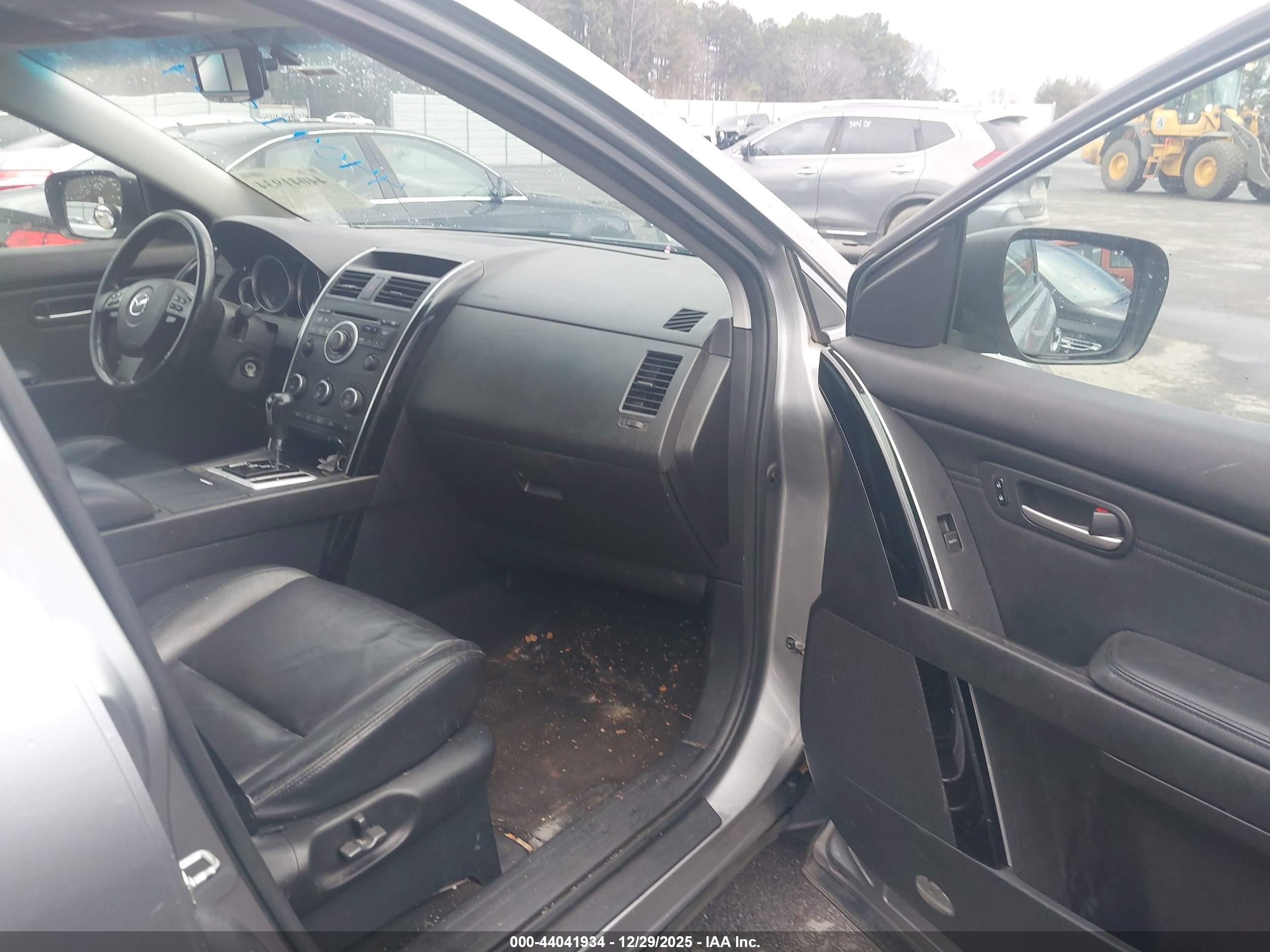 MAZDA CX-9 image 5