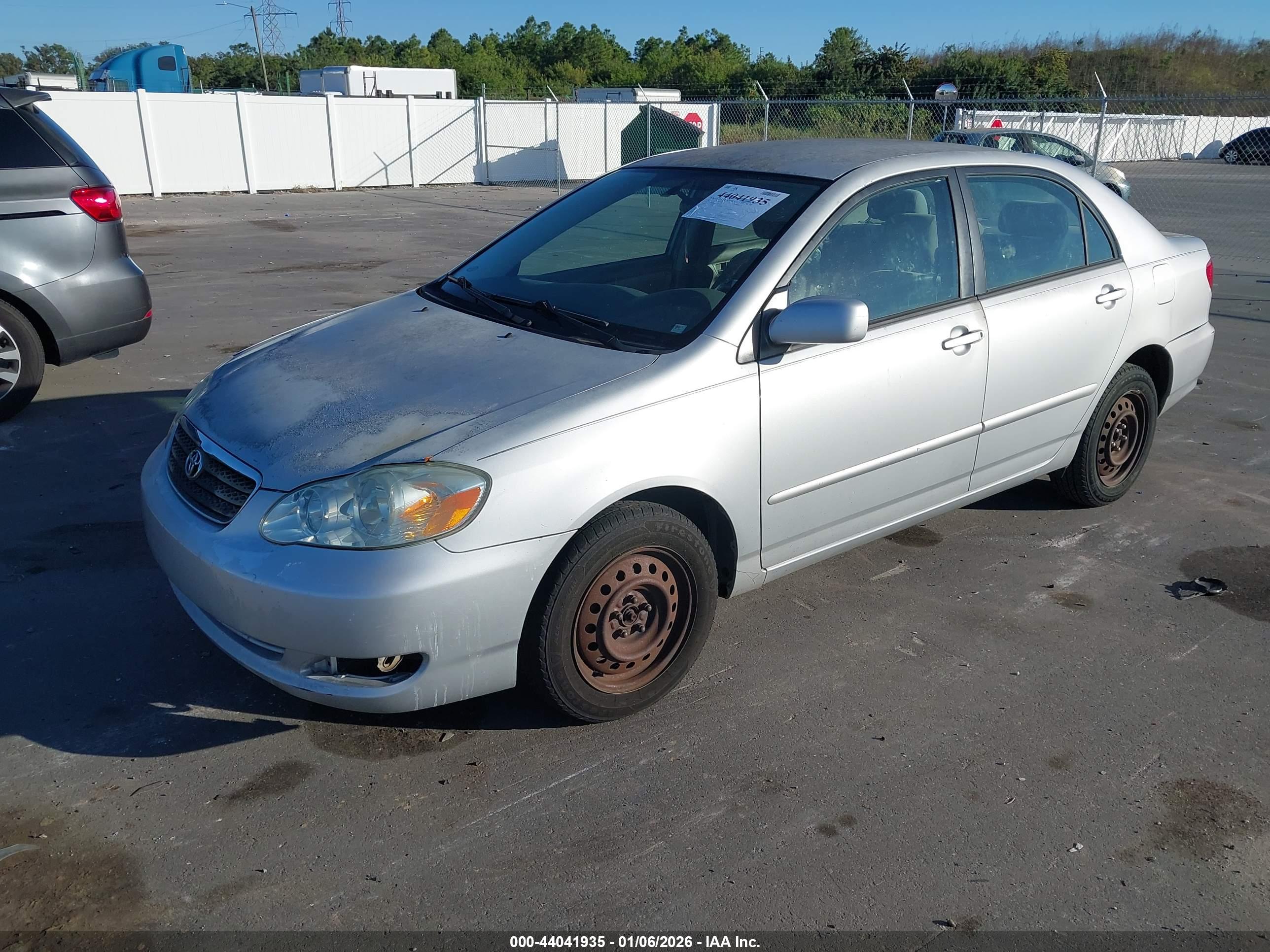 TOYOTA COROLLA image 2