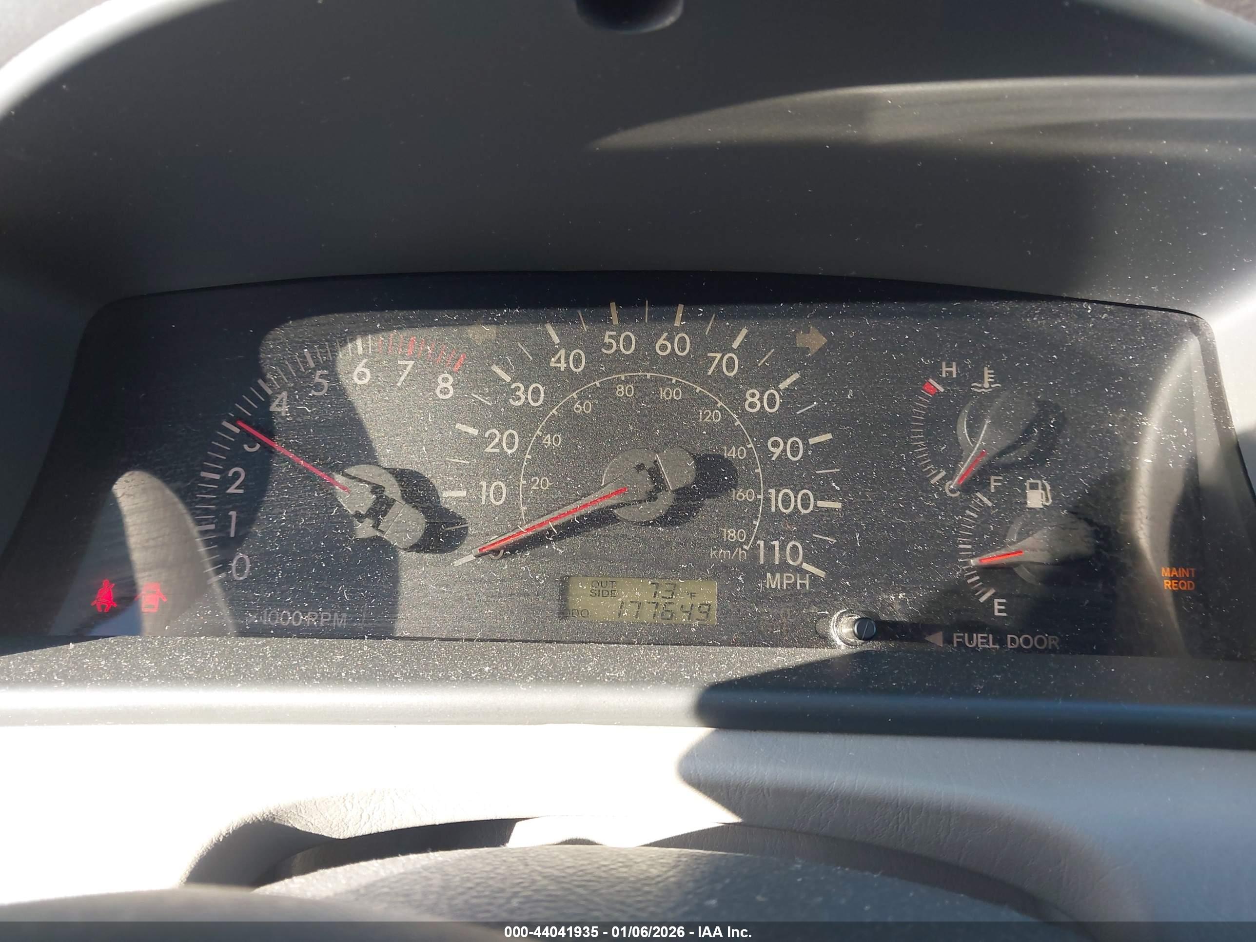 TOYOTA COROLLA image 7