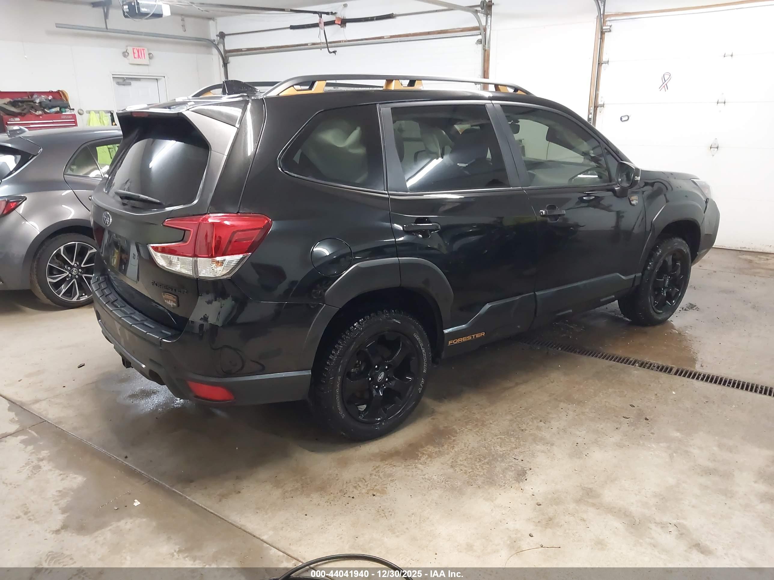 SUBARU FORESTER image 4