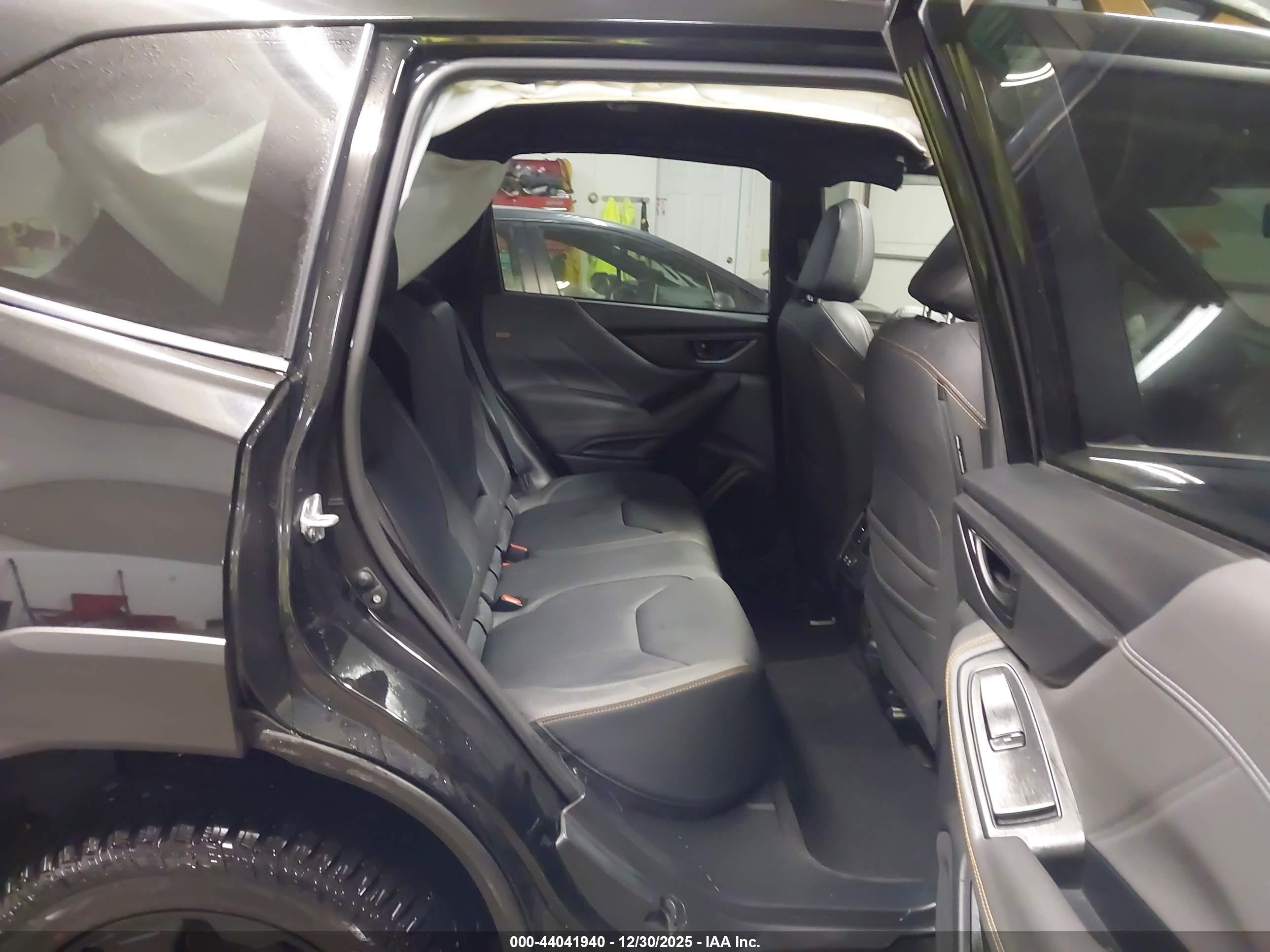 SUBARU FORESTER image 8