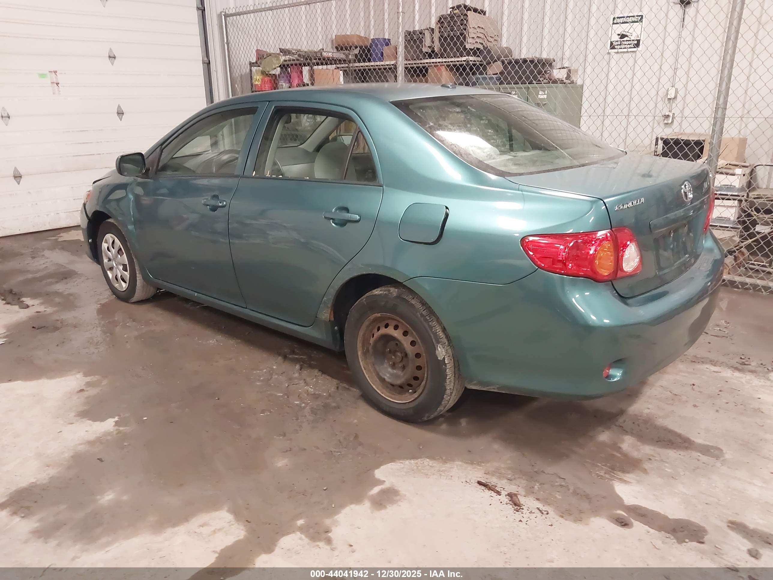 TOYOTA COROLLA image 3