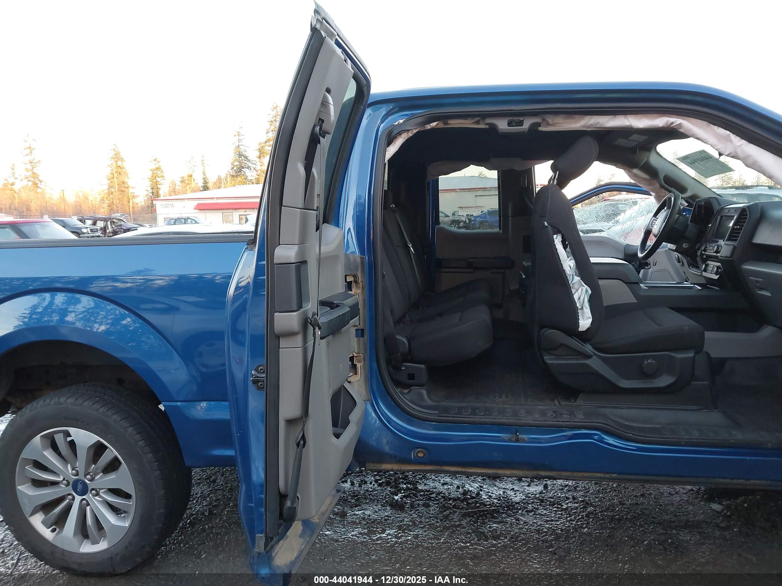 FORD F-150 image 8