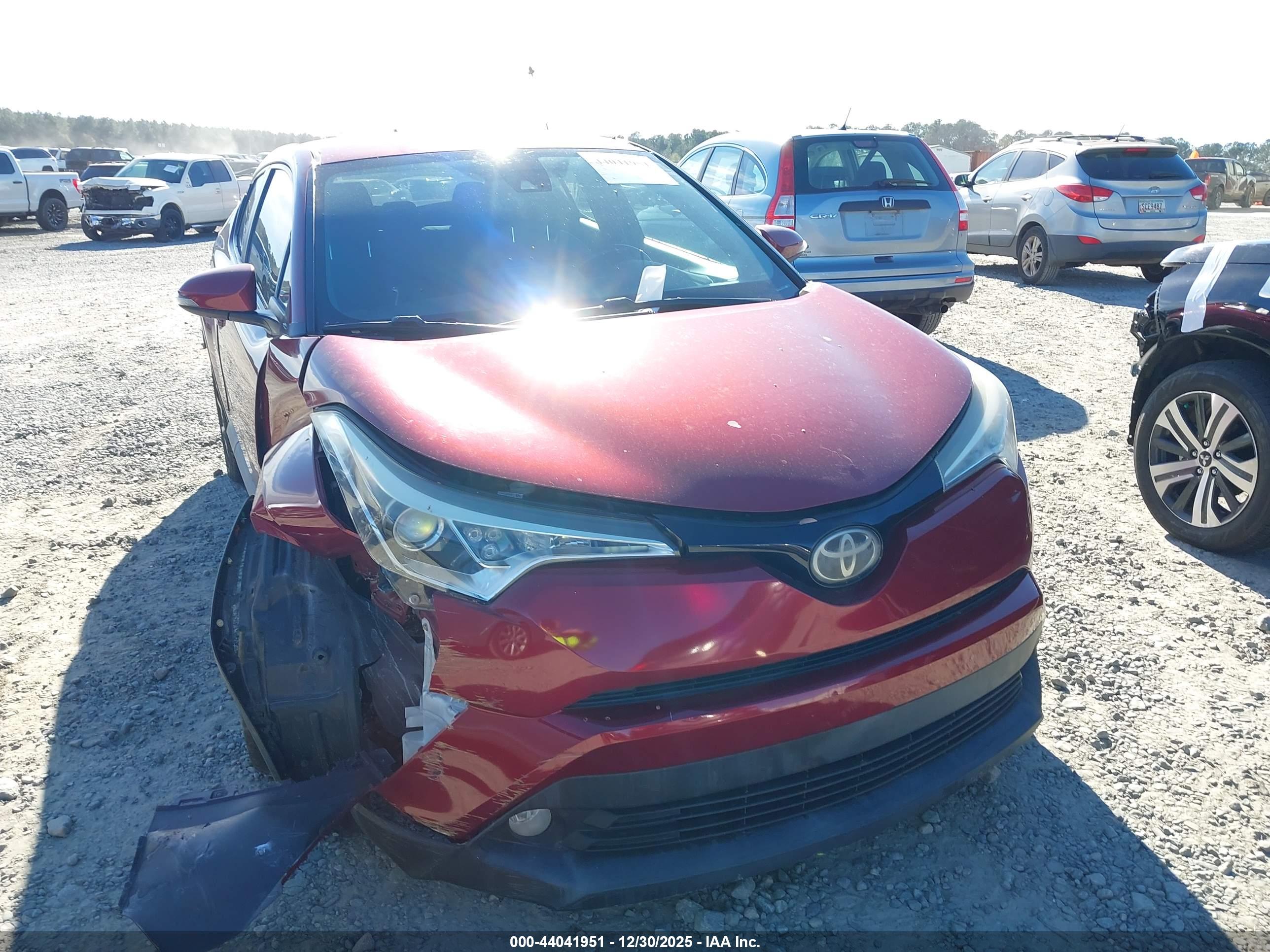 TOYOTA C-HR image 6