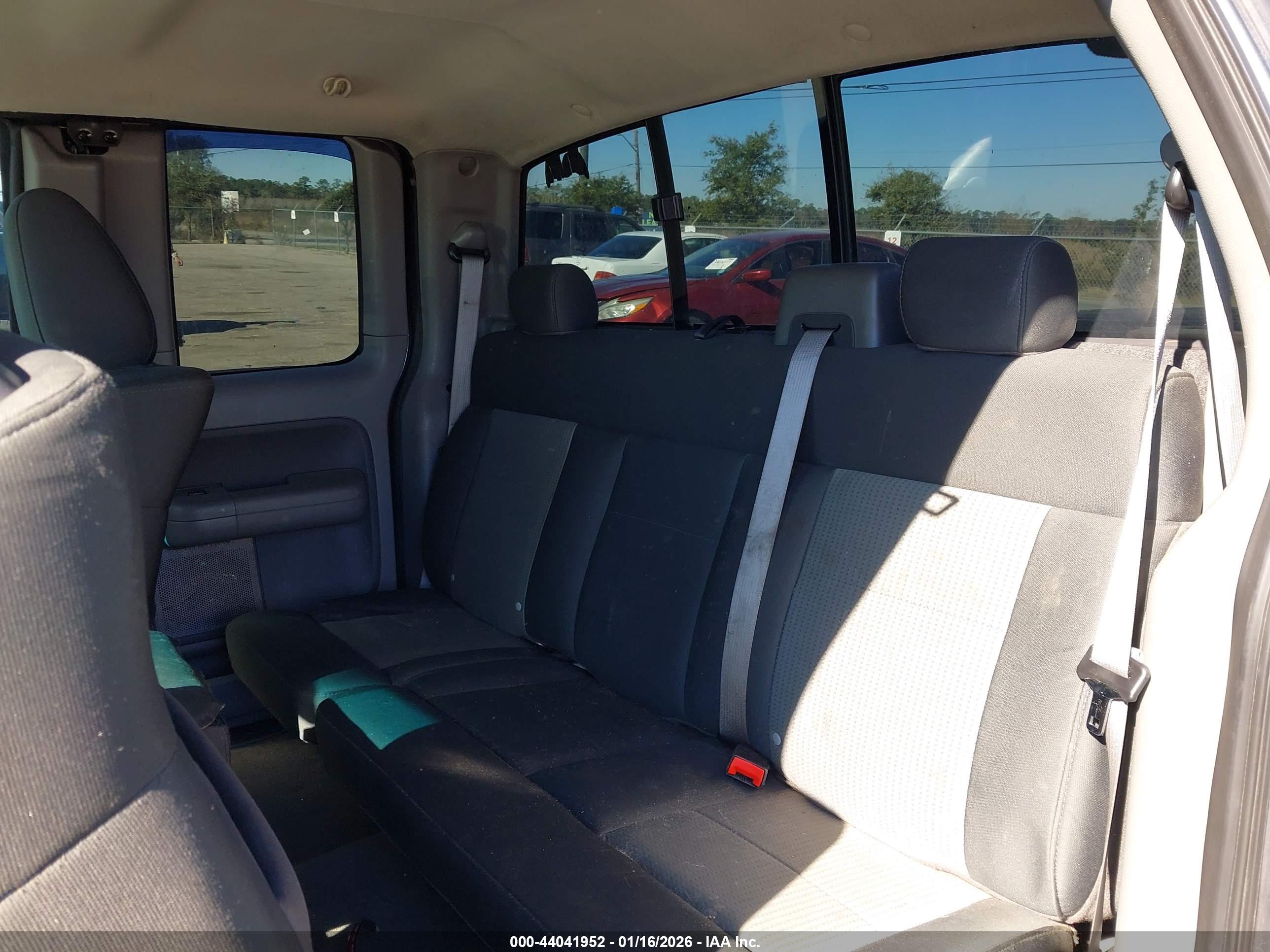 FORD F-150 image 8